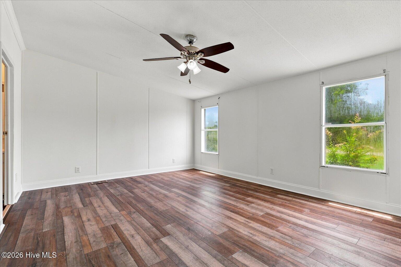 420 Royal Way Se Property Photo 17