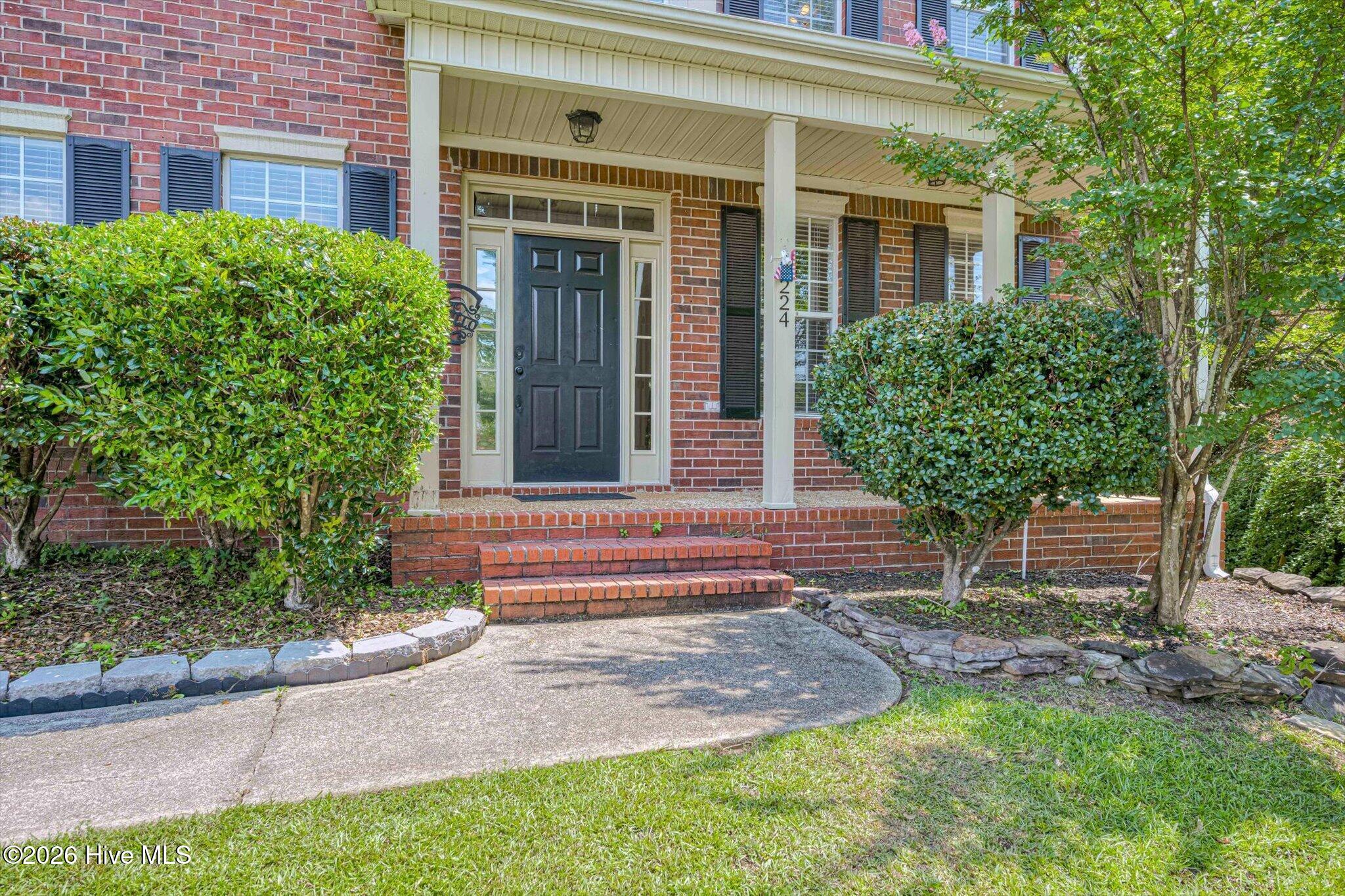 224 Bainbridge Drive Property Photo 4