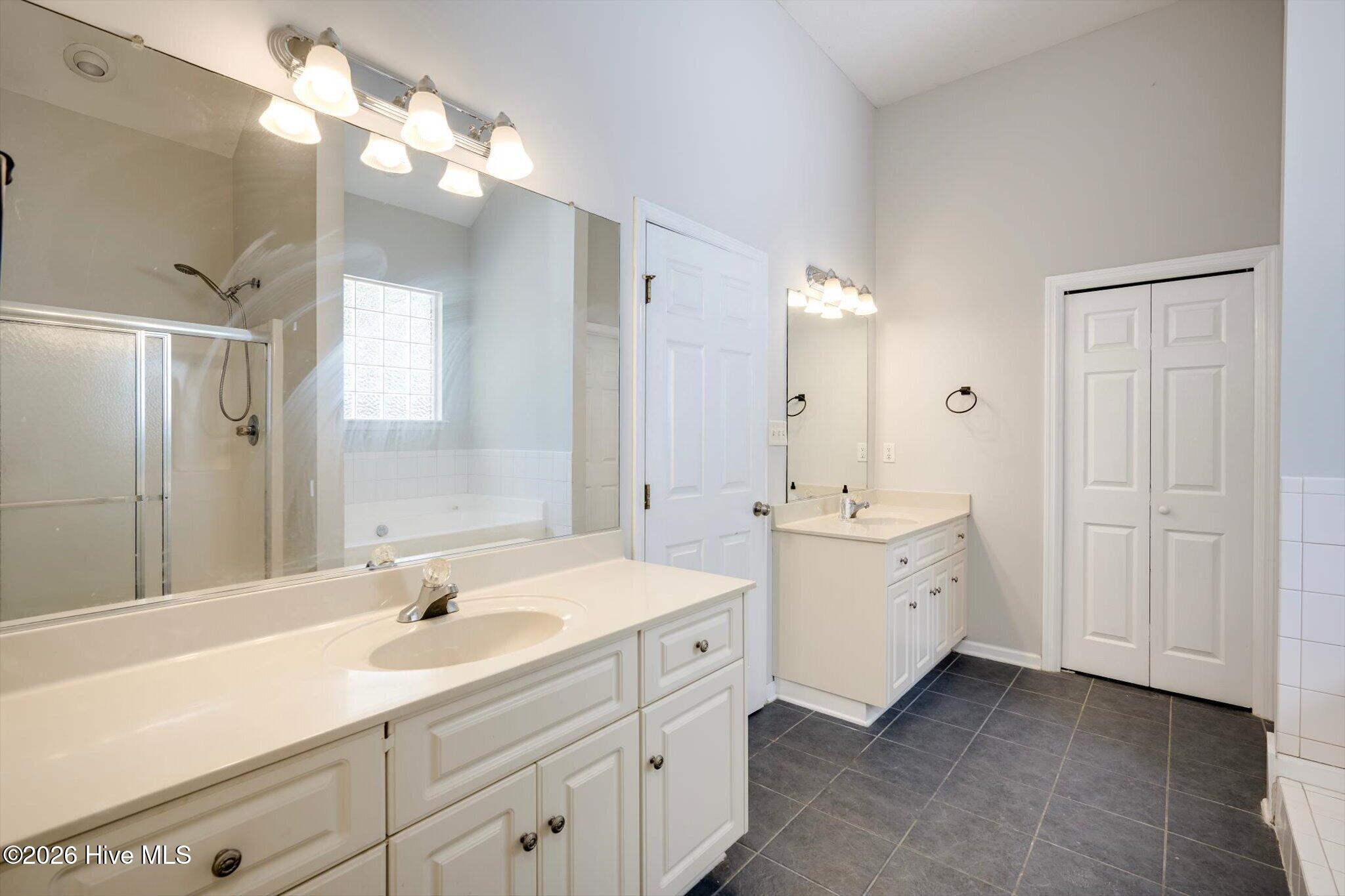 224 Bainbridge Drive Property Photo 17