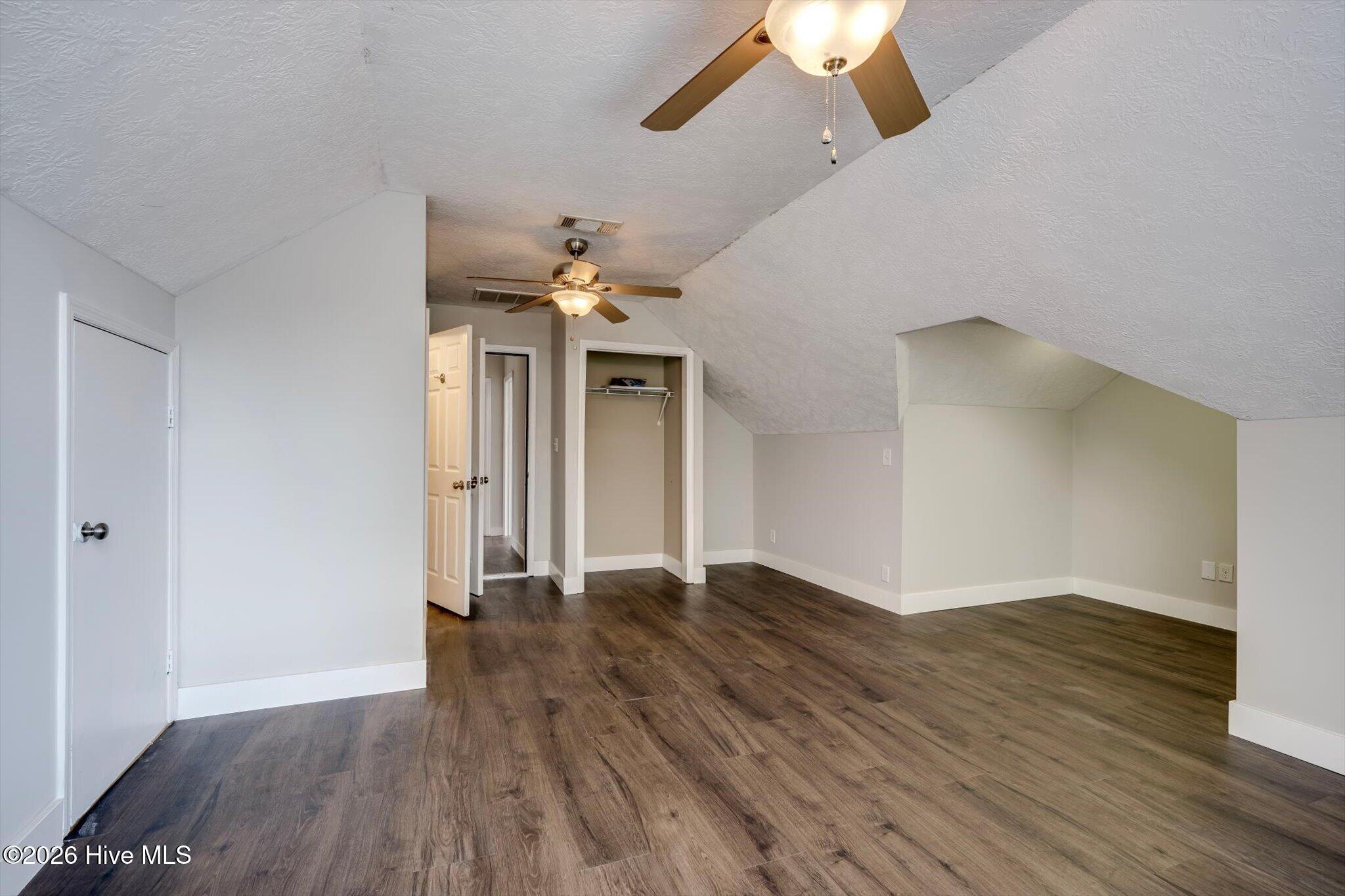 224 Bainbridge Drive Property Photo 32