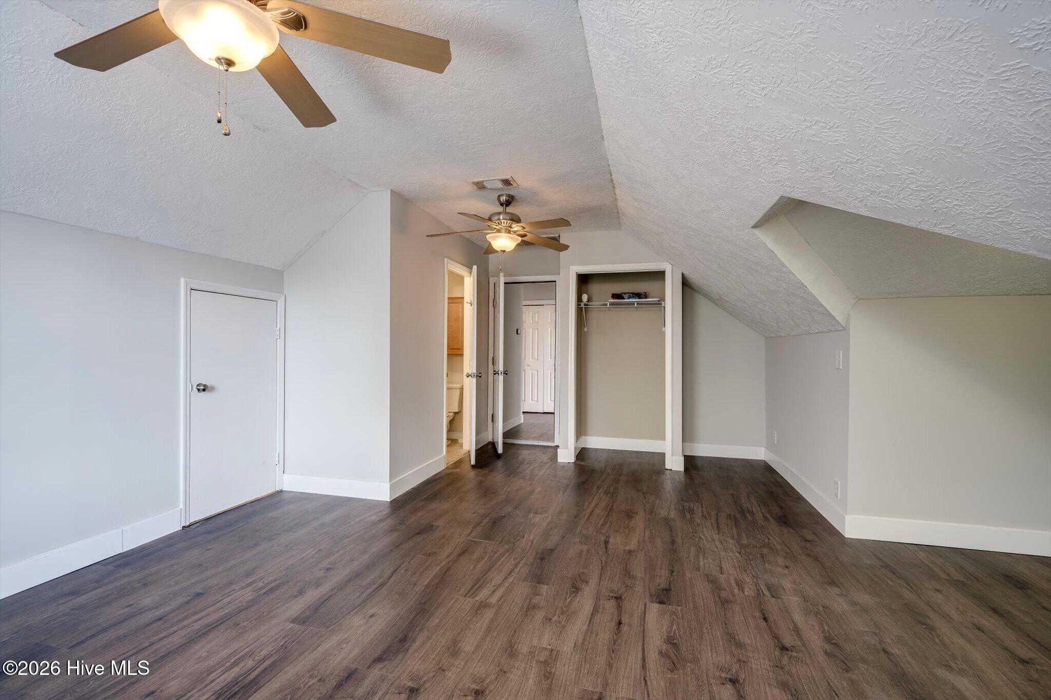 224 Bainbridge Drive Property Photo 33
