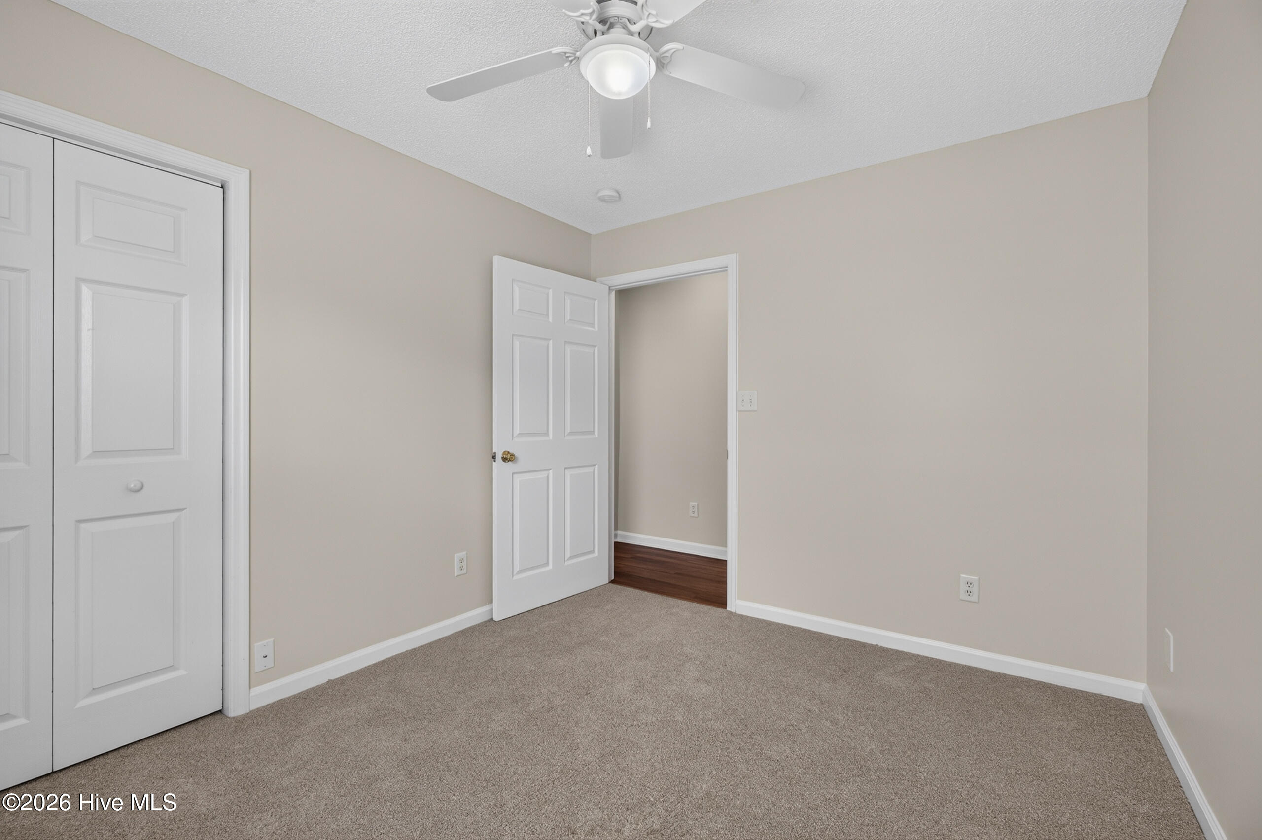 518 Reading Court Property Photo 8