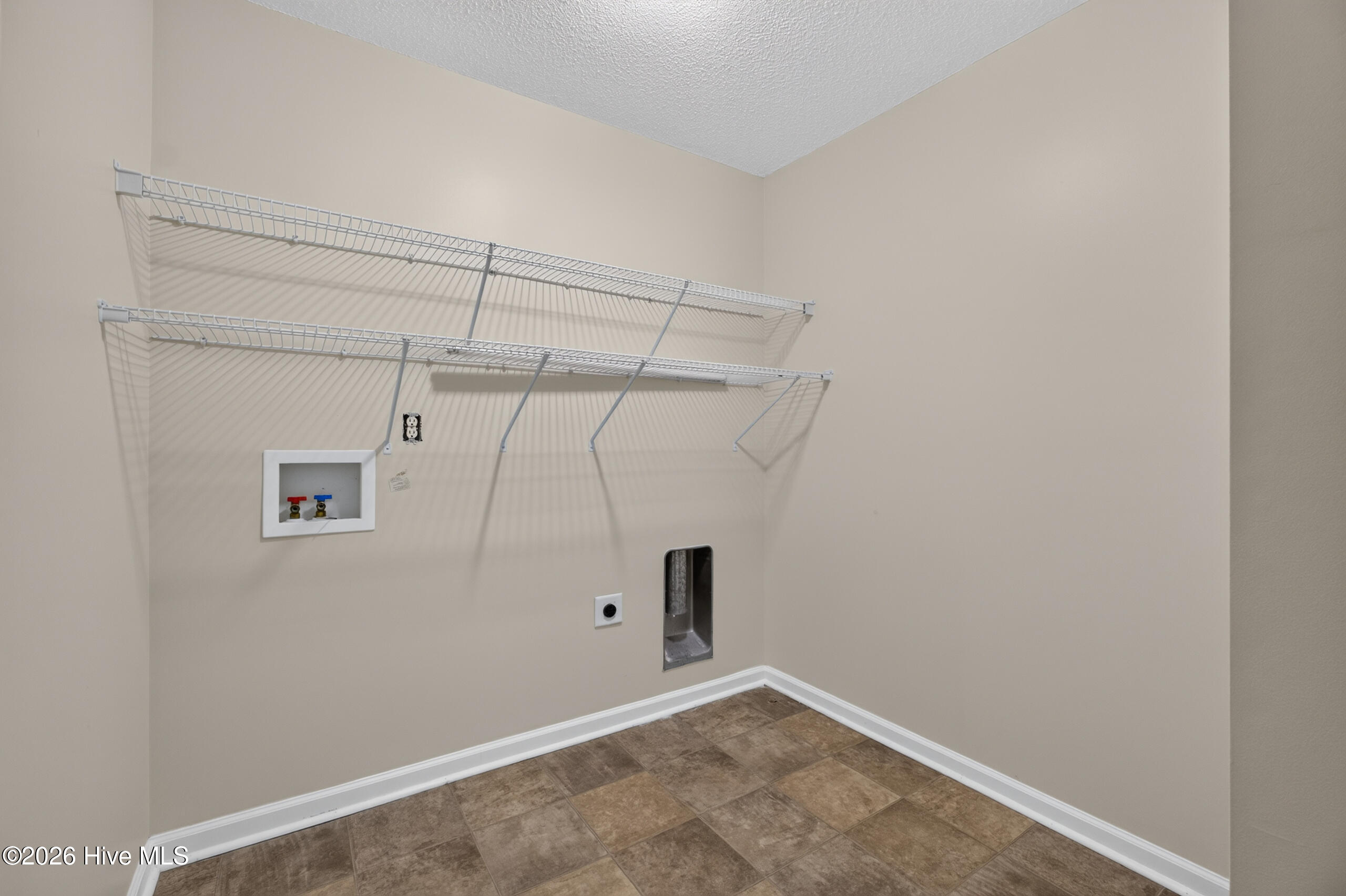 518 Reading Court Property Photo 33