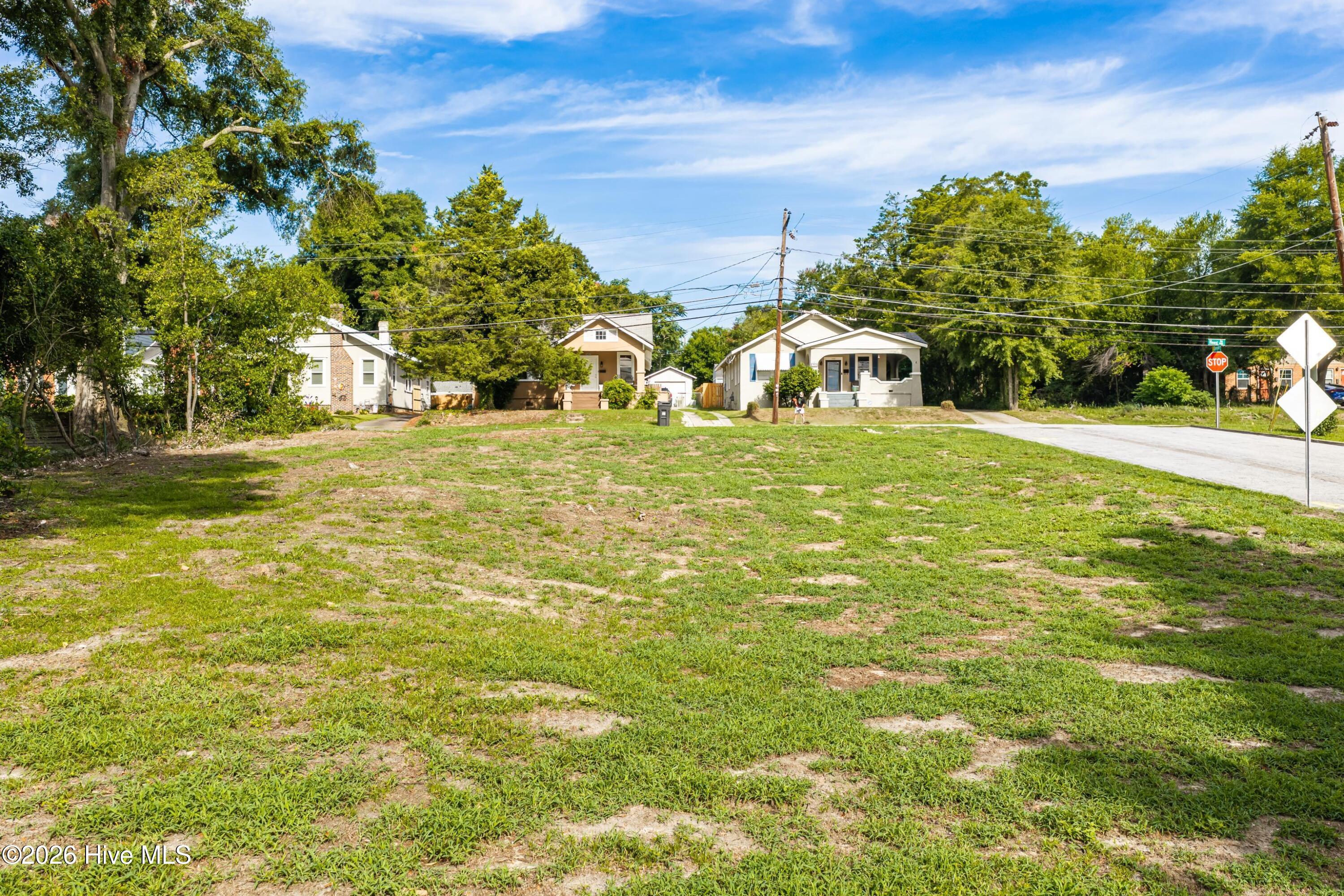 2030 Spring Hill Terrace Property Photo 2