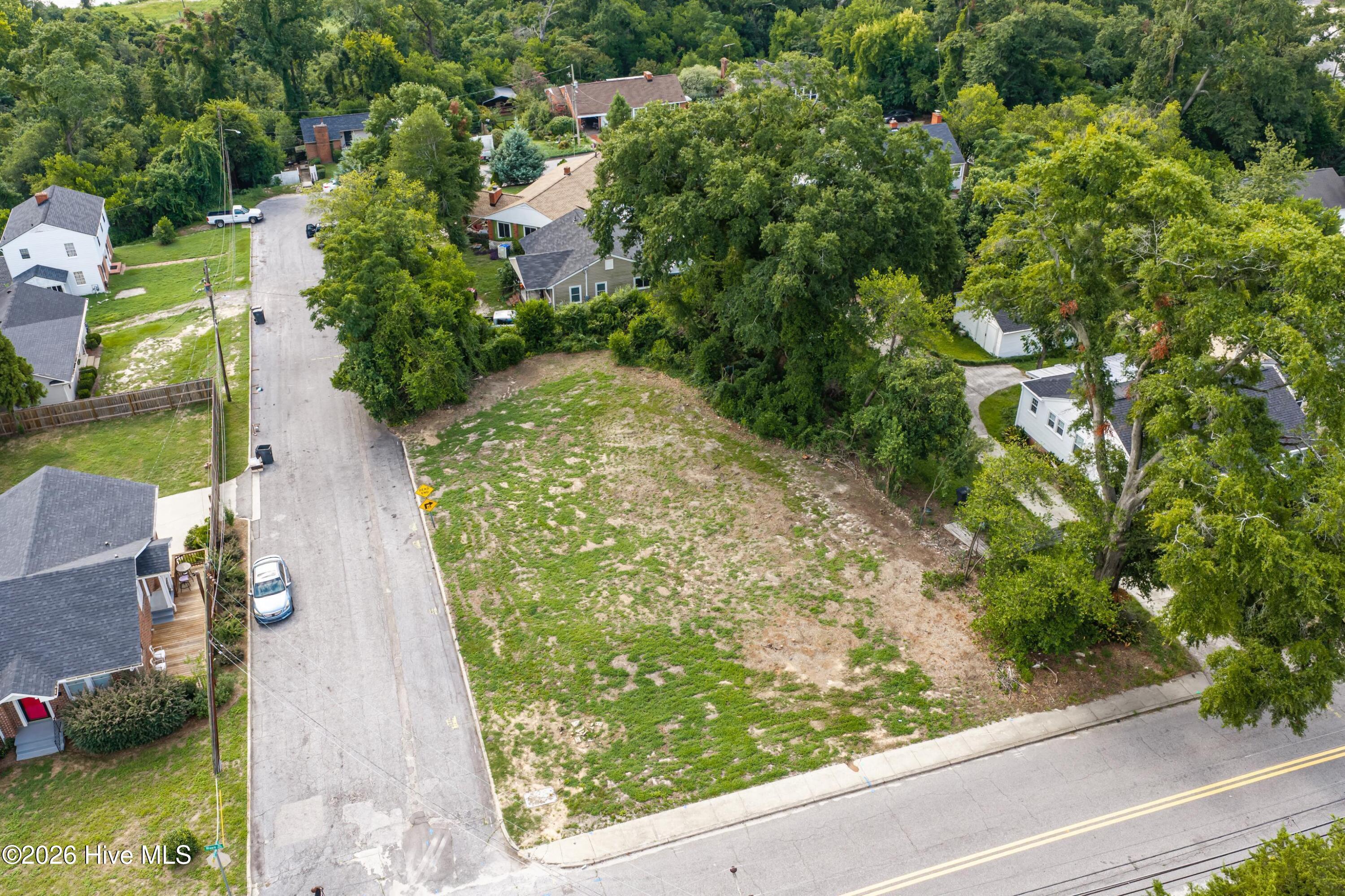 2030 Spring Hill Terrace Property Photo 4