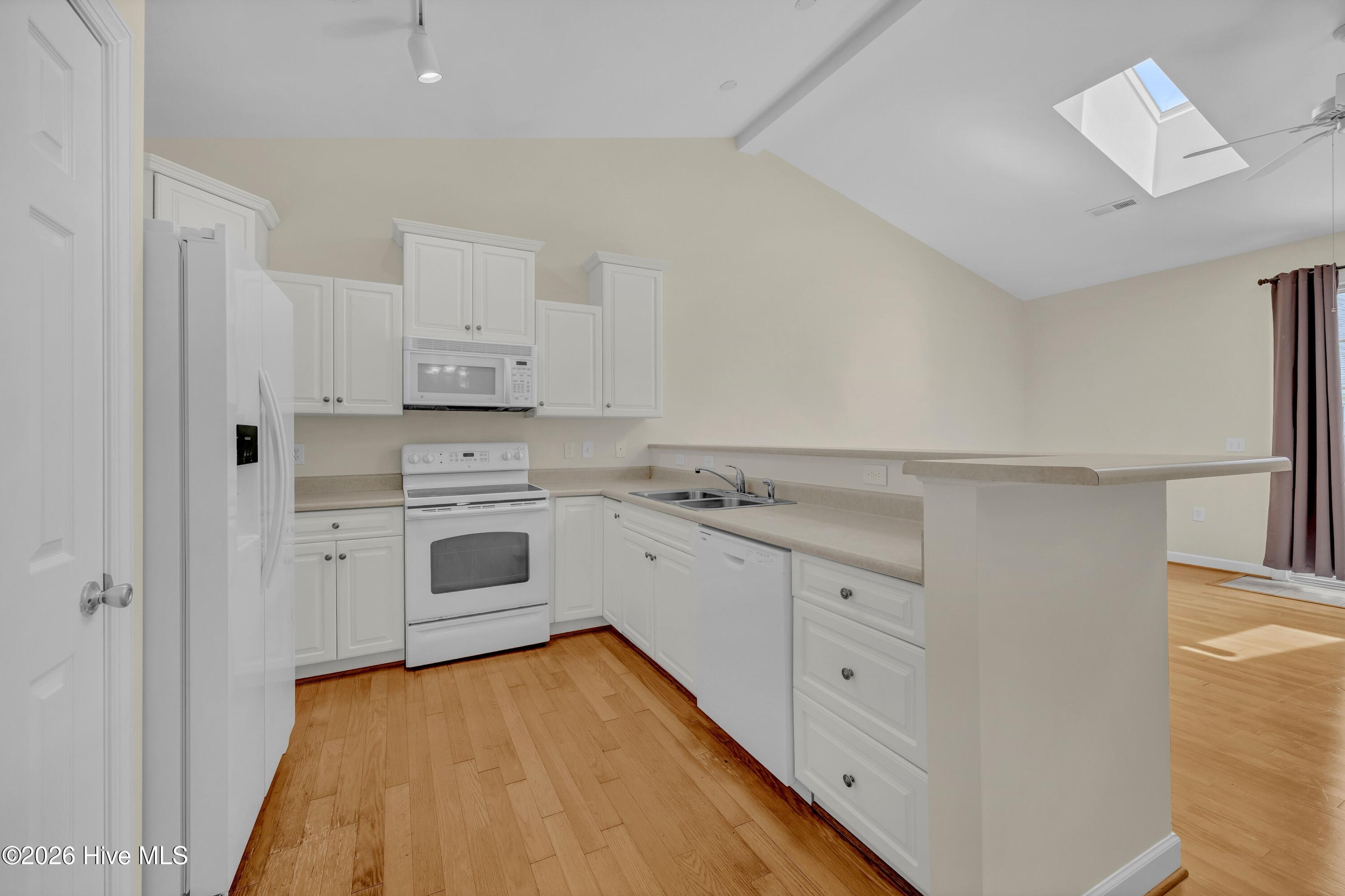 337 Monlandil Drive Property Photo 6