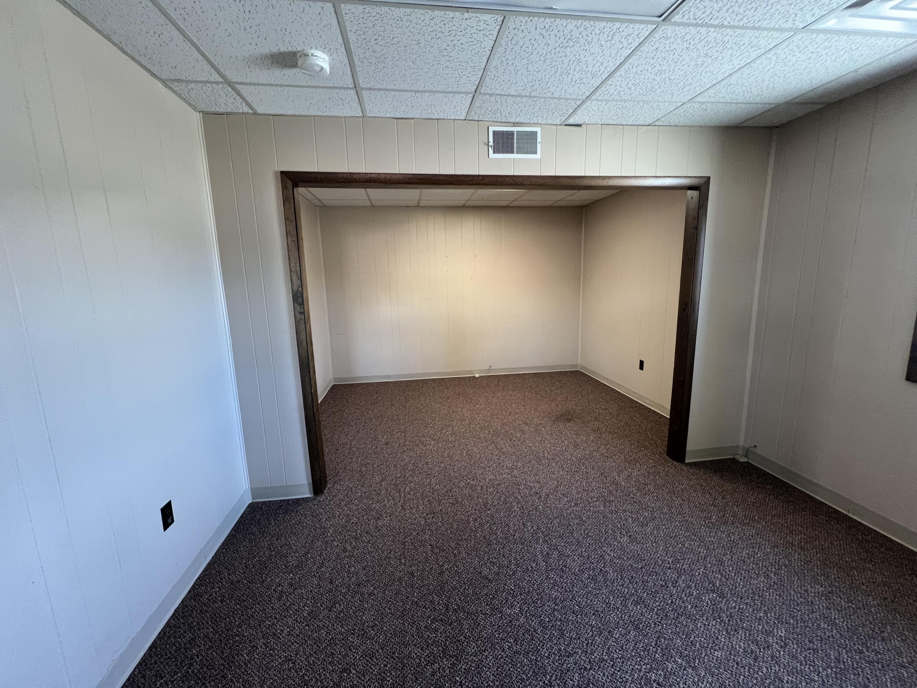 320 Hospital Drive Property Photo 8