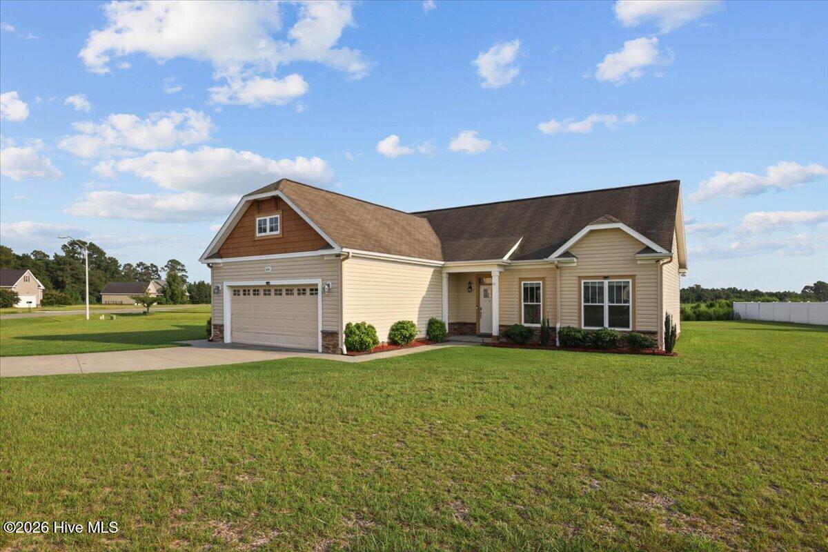 400 Wingspread Drive Property Photo 3