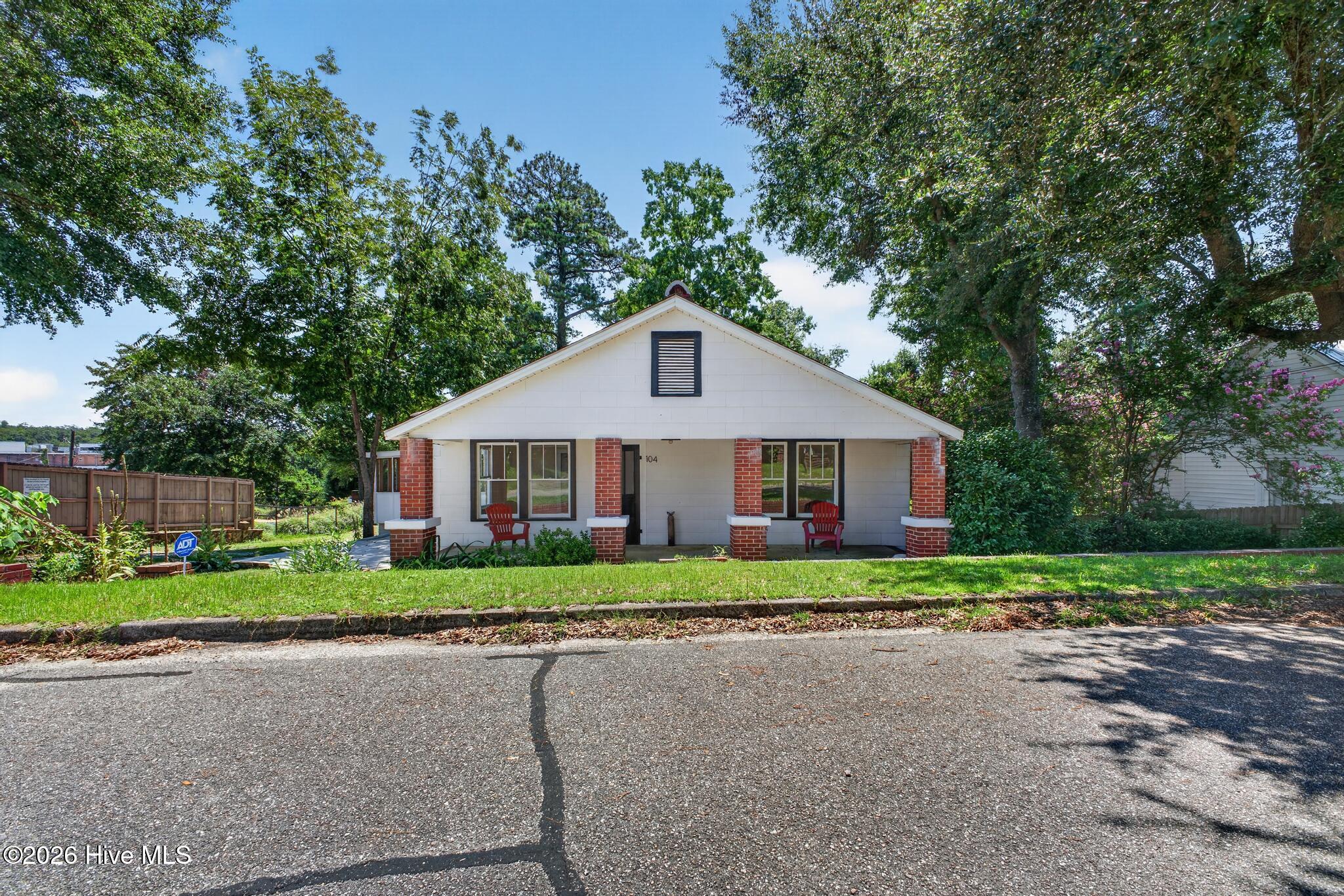 104 Powell Street Property Photo 3