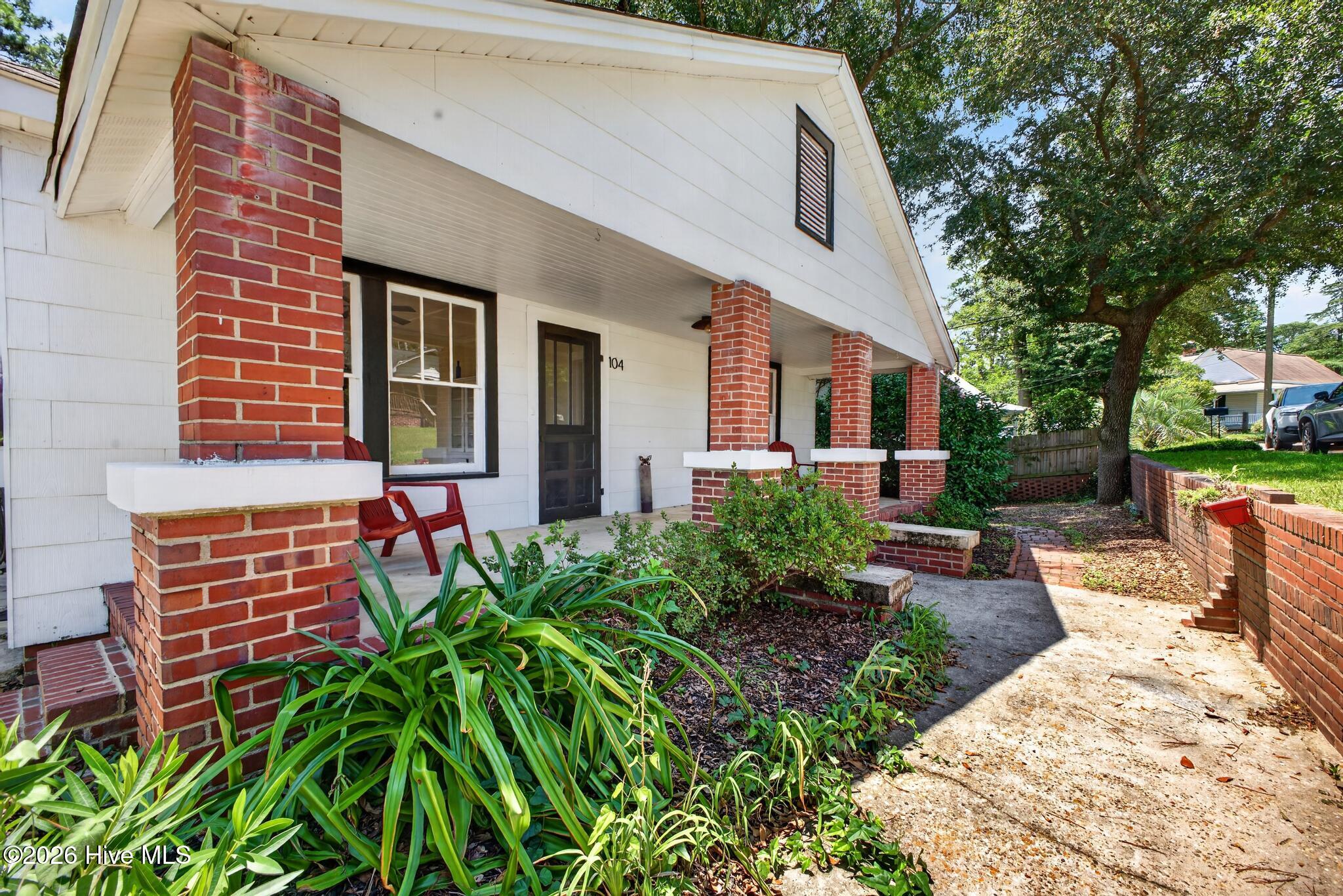 104 Powell Street Property Photo 8