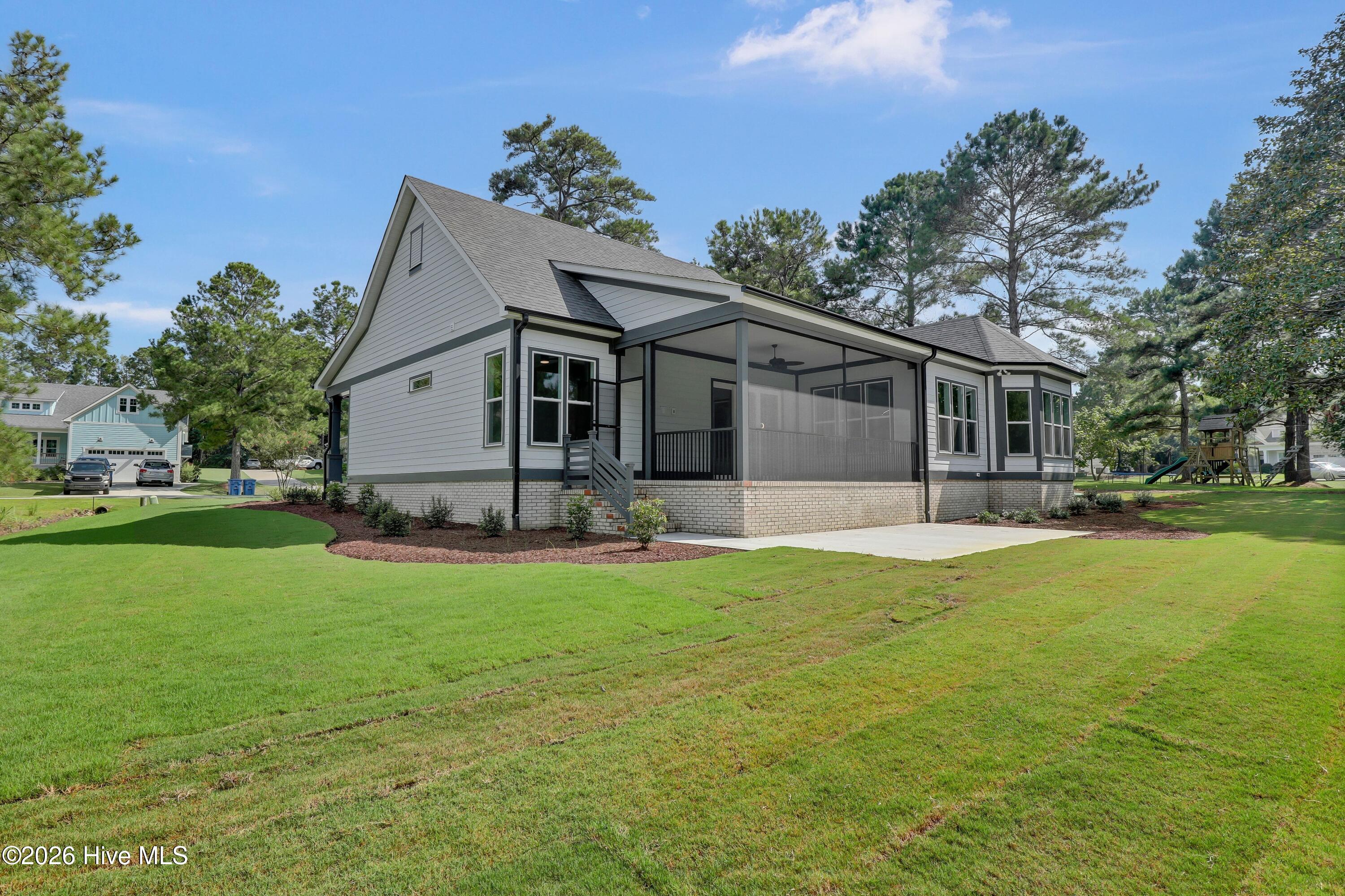 105 Tradewinds Drive Property Photo 48