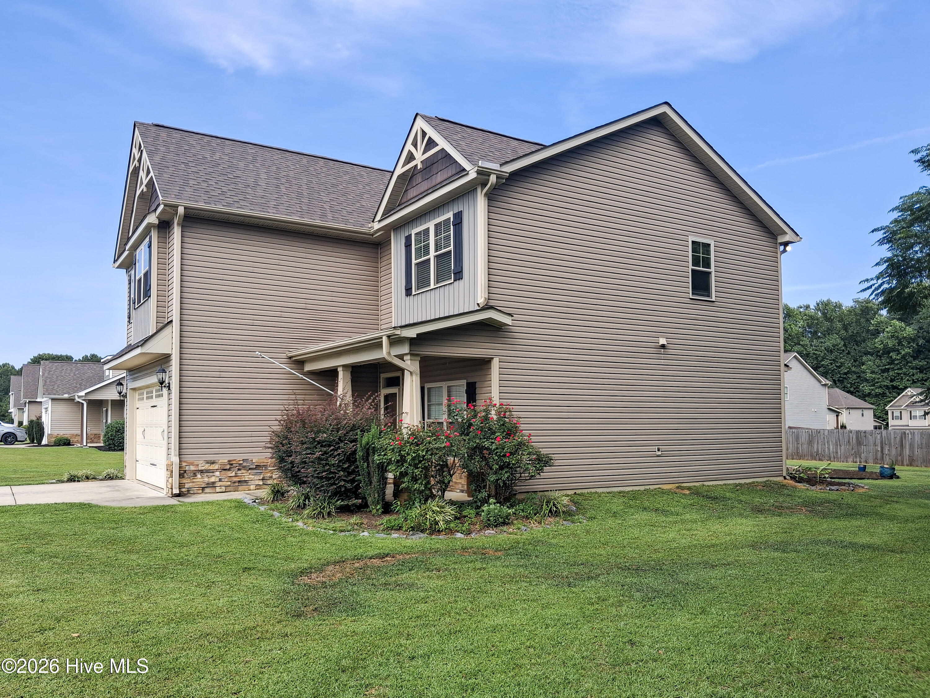 212 Rustic Field Drive Property Photo 4
