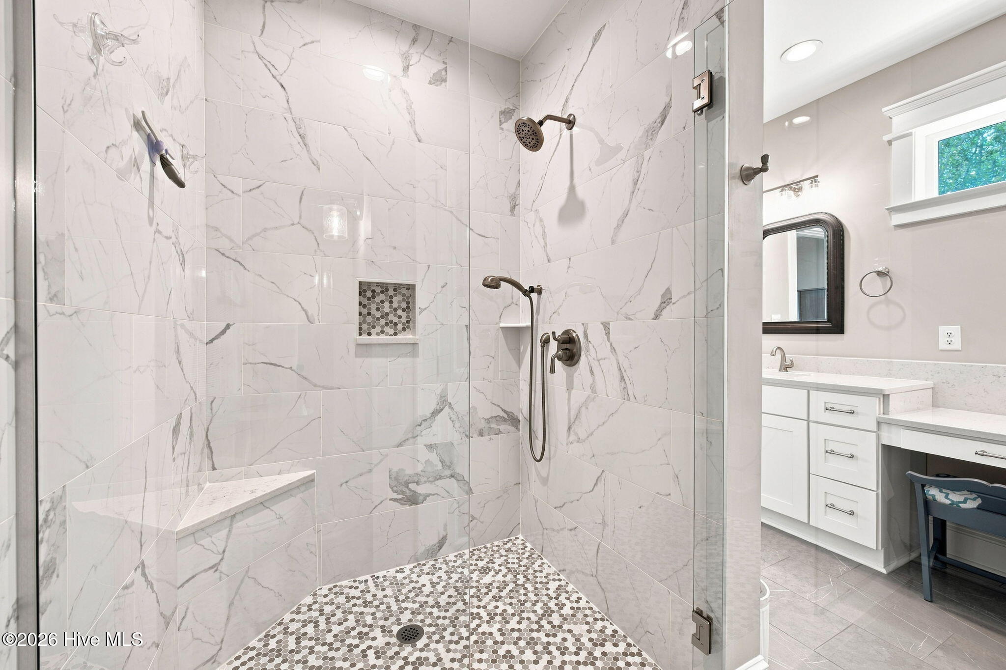 400 South Avenue Property Photo 44