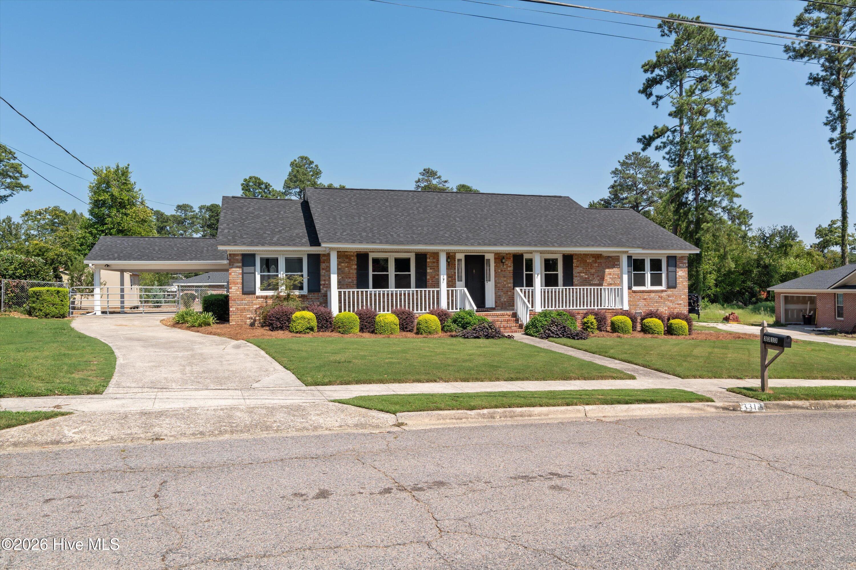 3313 Thread Needle Road W Property Photo 5