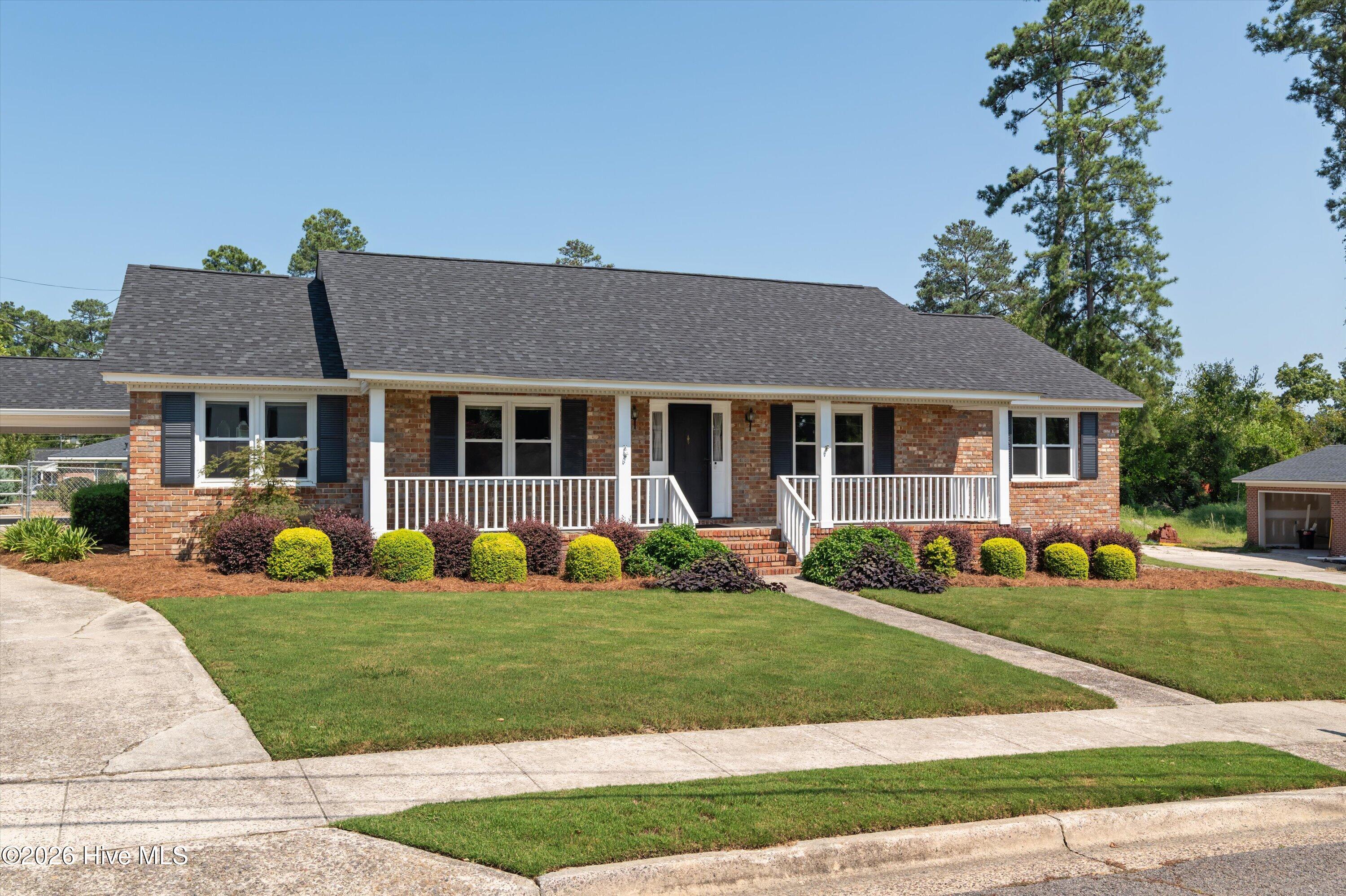 3313 Thread Needle Road W Property Photo 6