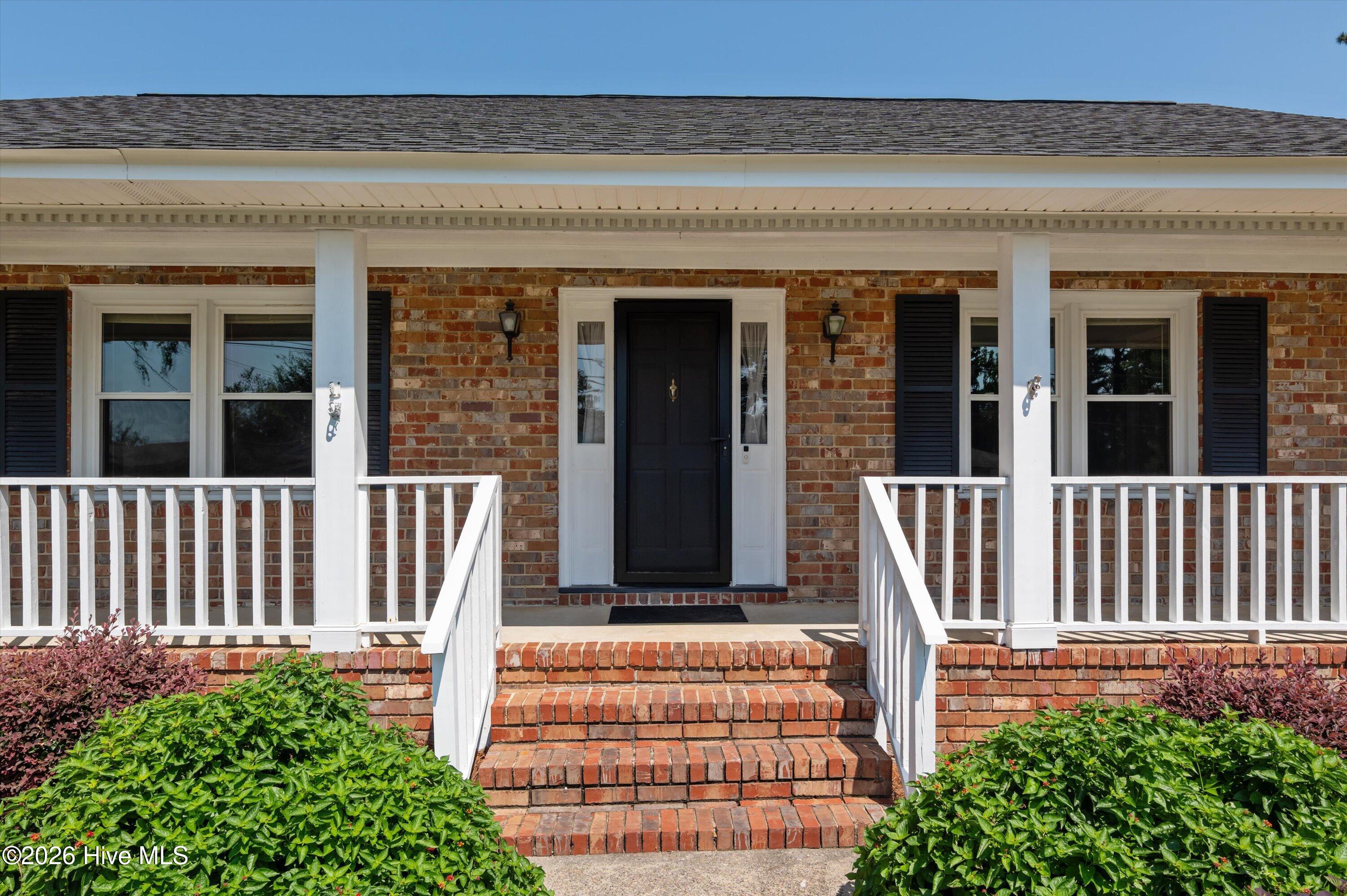 3313 Thread Needle Road W Property Photo 7