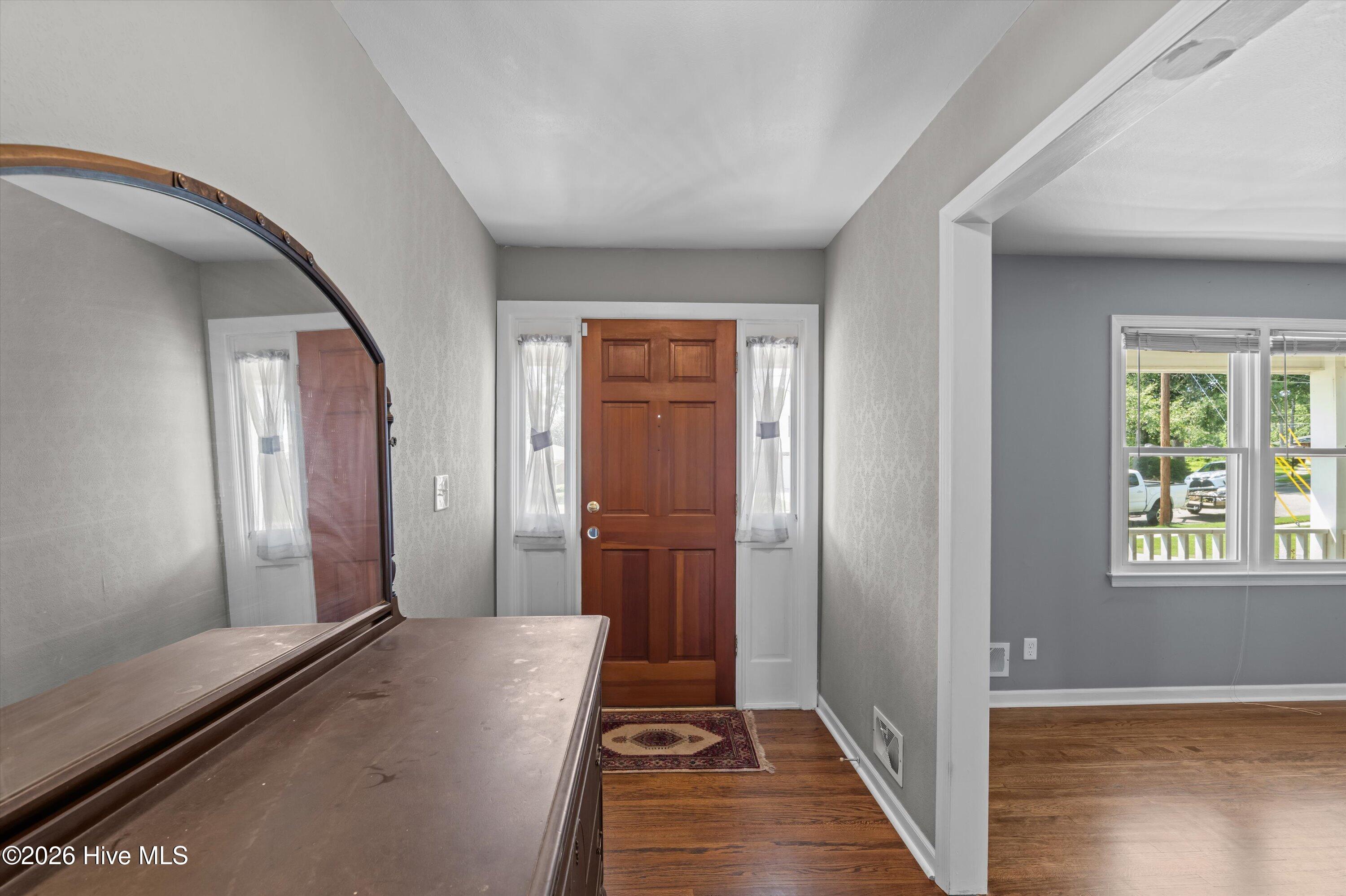 3313 Thread Needle Road W Property Photo 9