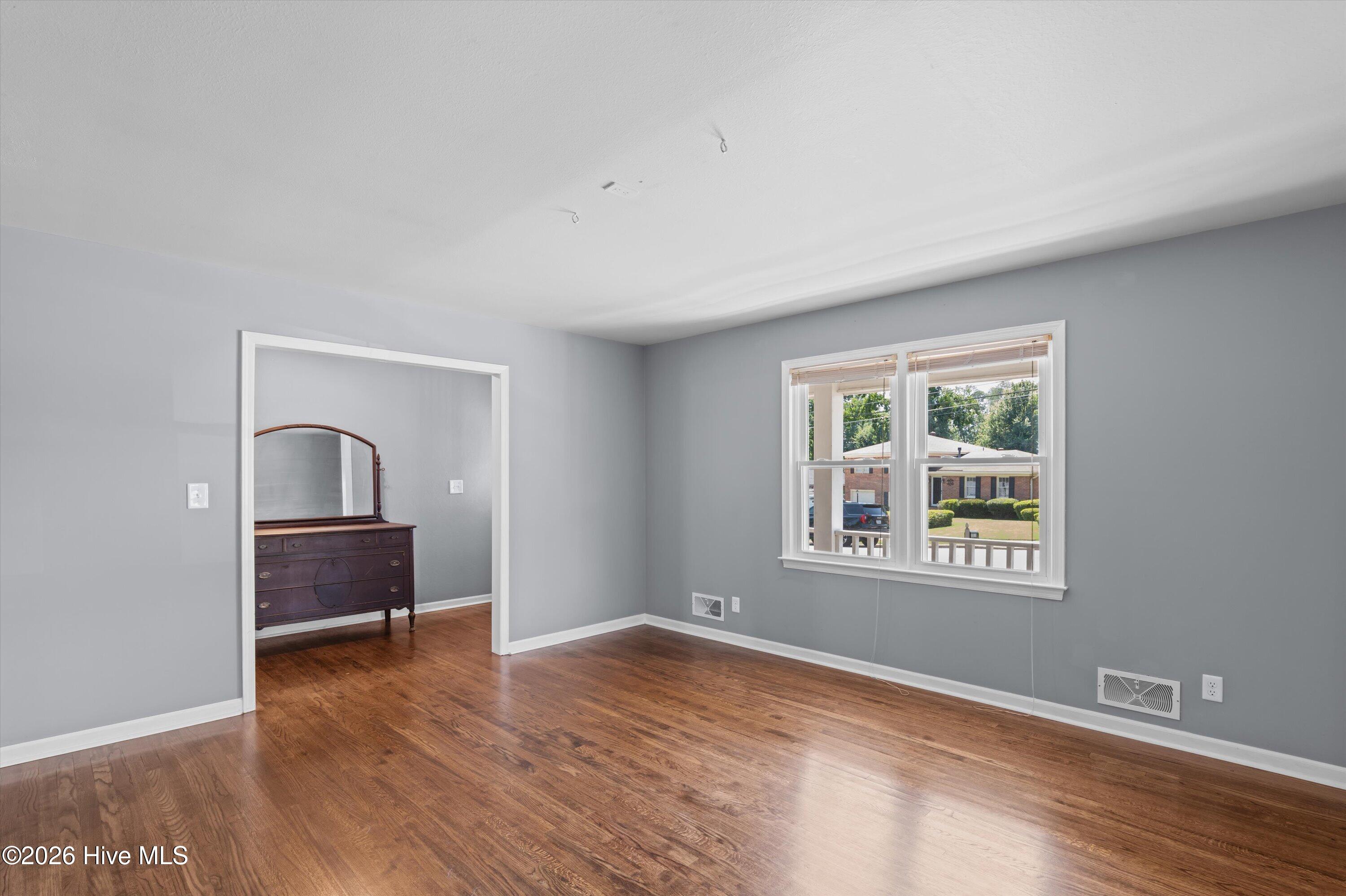 3313 Thread Needle Road W Property Photo 14