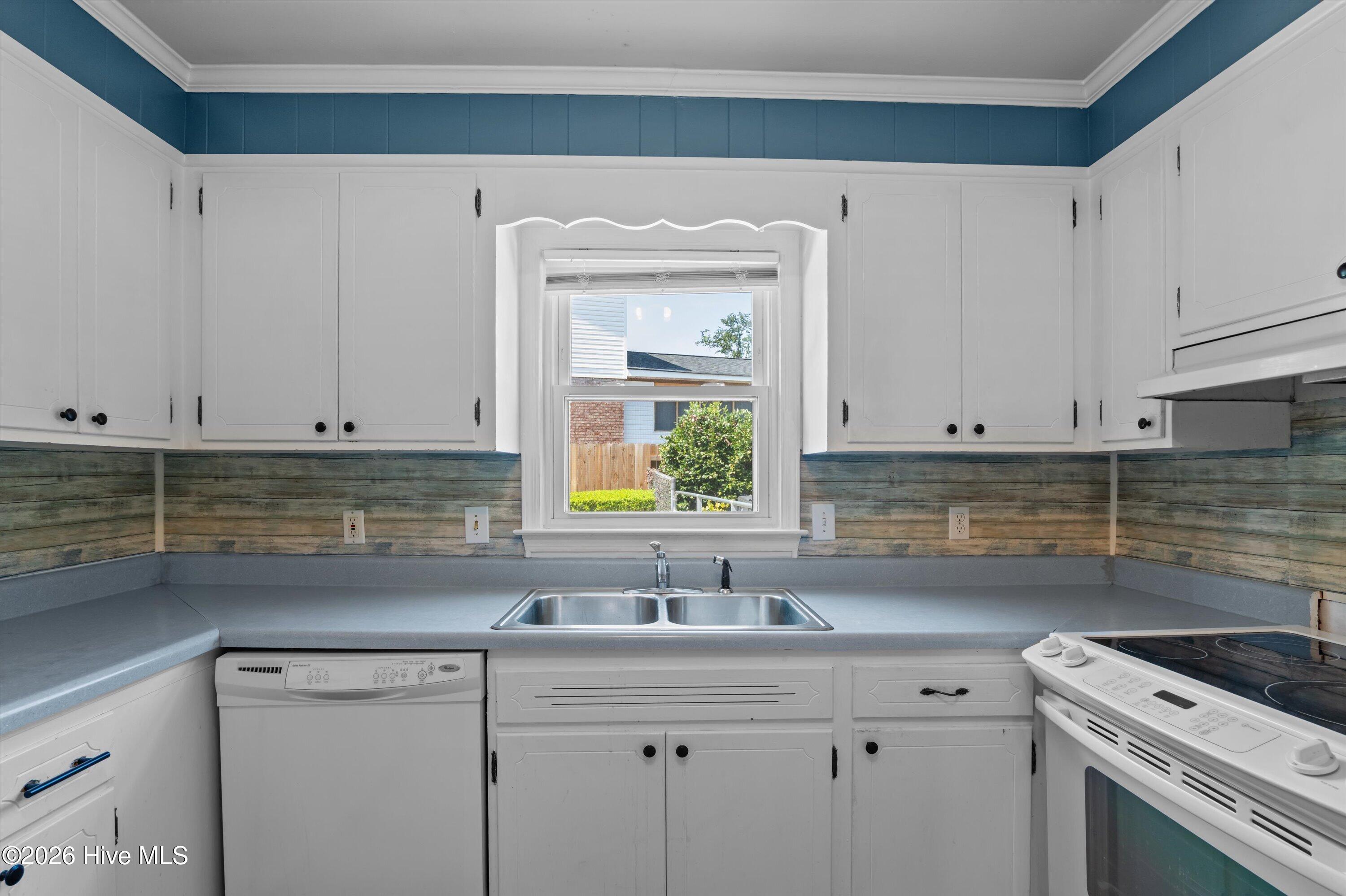 3313 Thread Needle Road W Property Photo 22