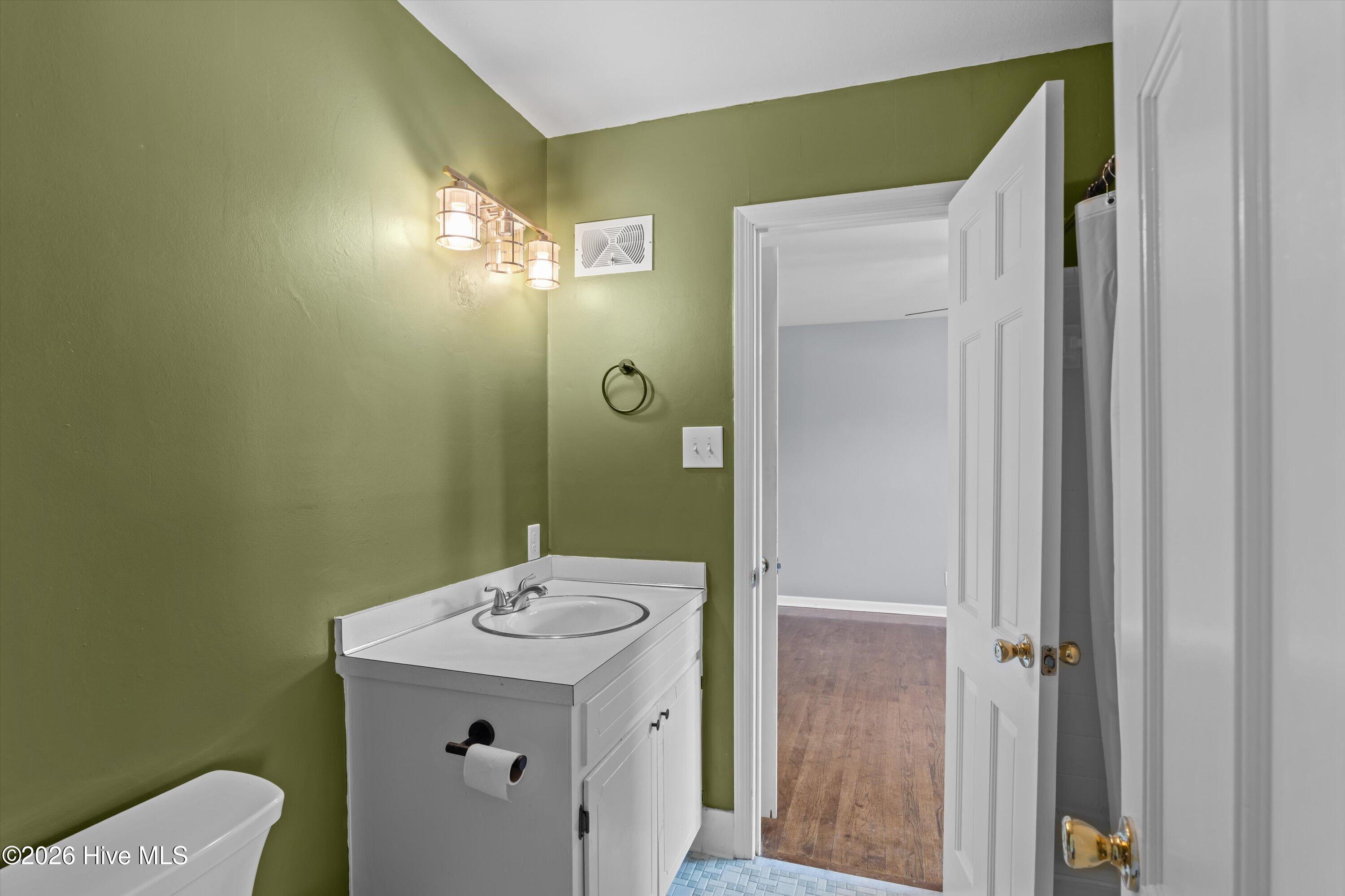 3313 Thread Needle Road W Property Photo 32