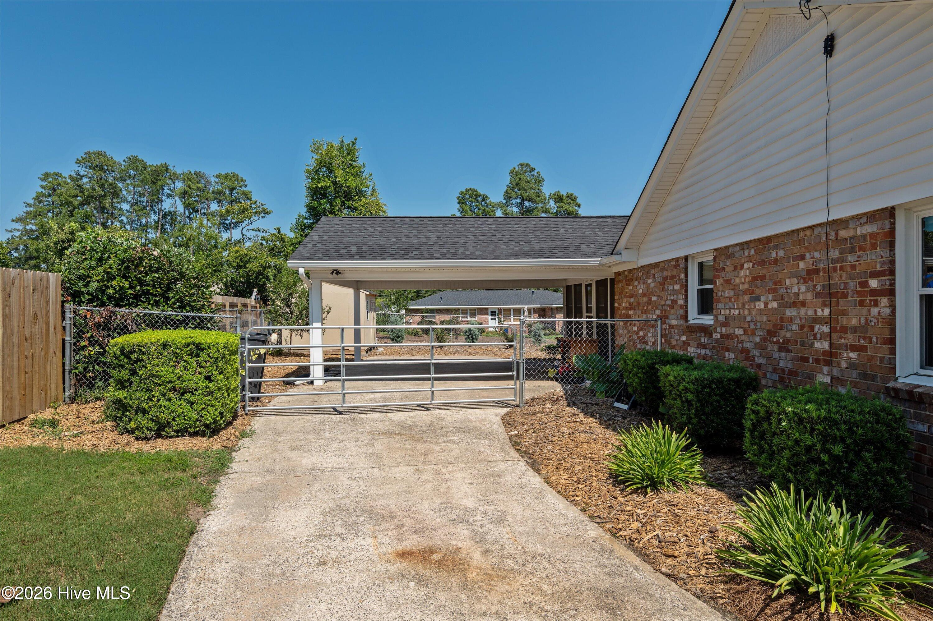 3313 Thread Needle Road W Property Photo 41