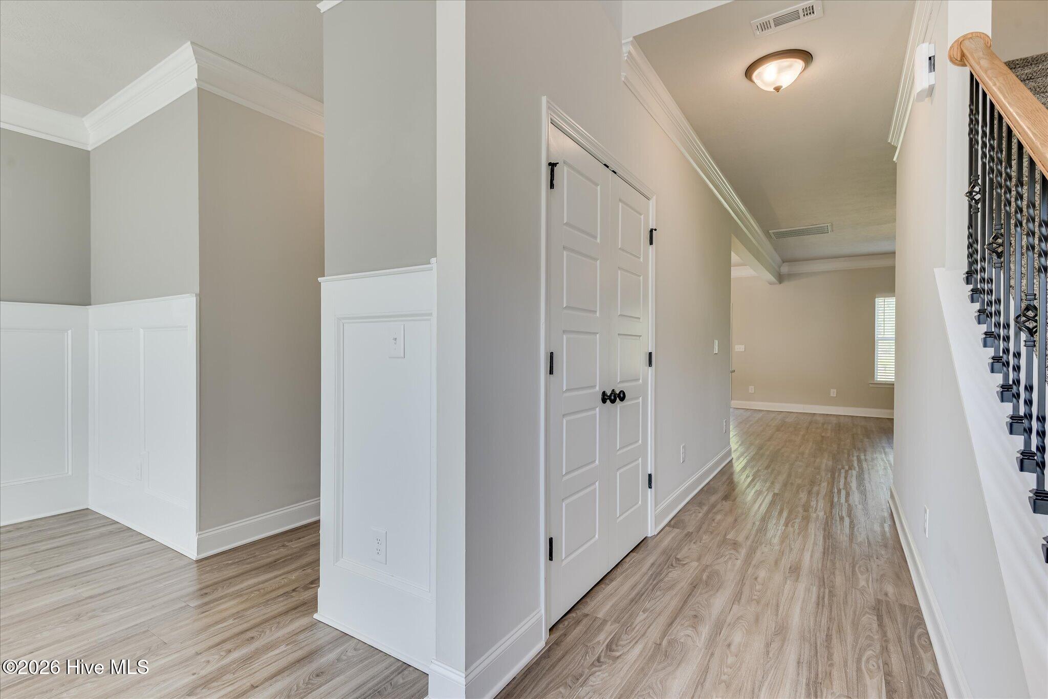1254 Gregory Landing Drive Property Photo 6