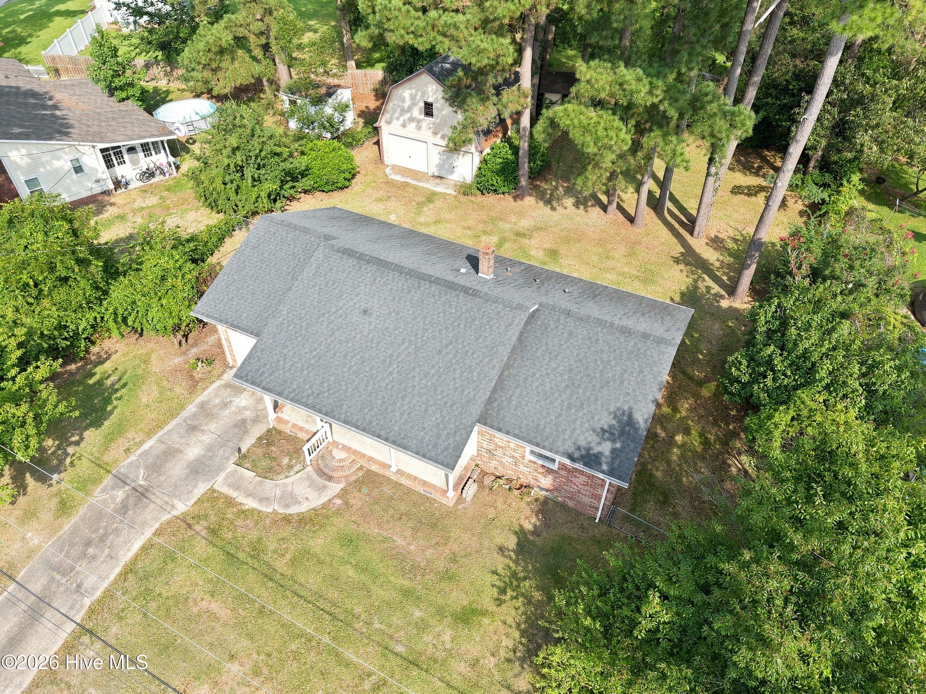 203 Long Acres Drive Property Photo 8