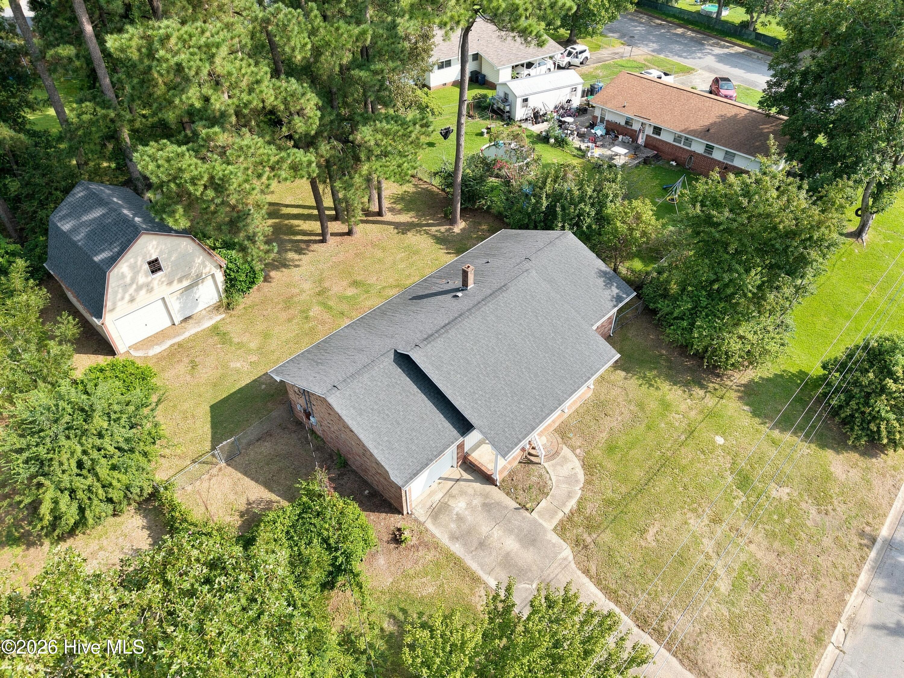 203 Long Acres Drive Property Photo 9