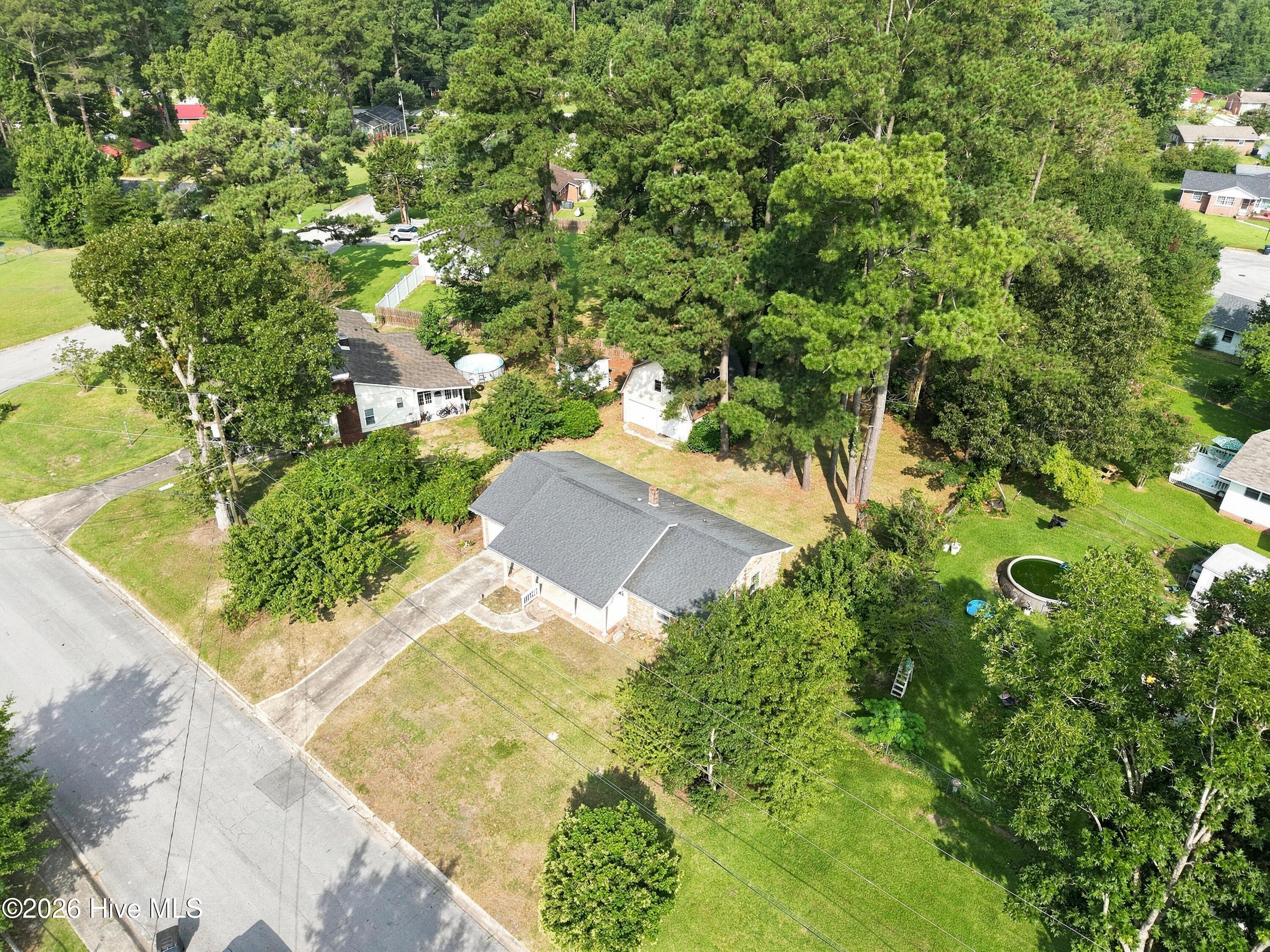 203 Long Acres Drive Property Photo 13