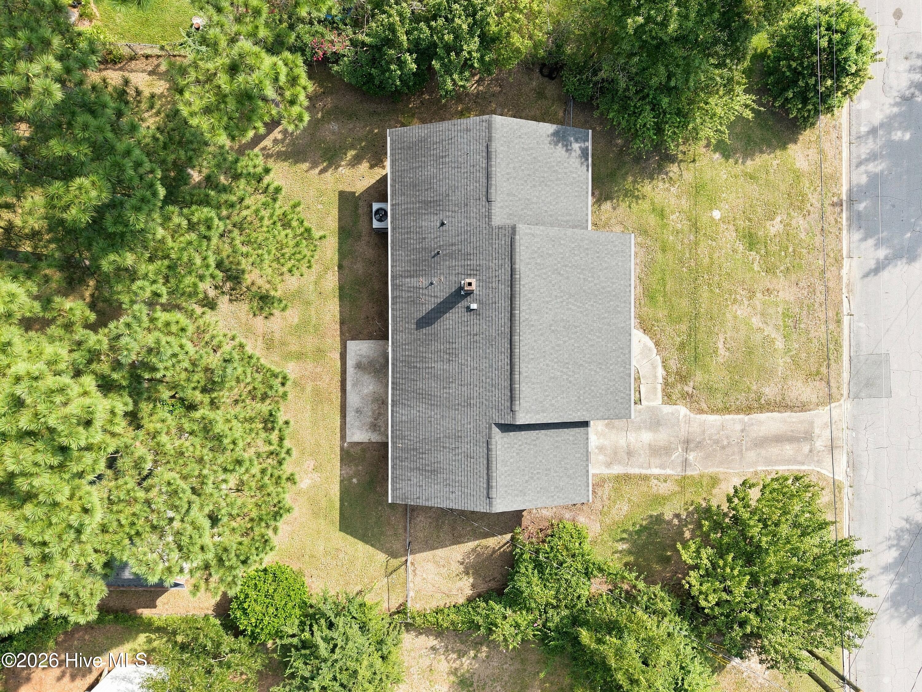 203 Long Acres Drive Property Photo 16