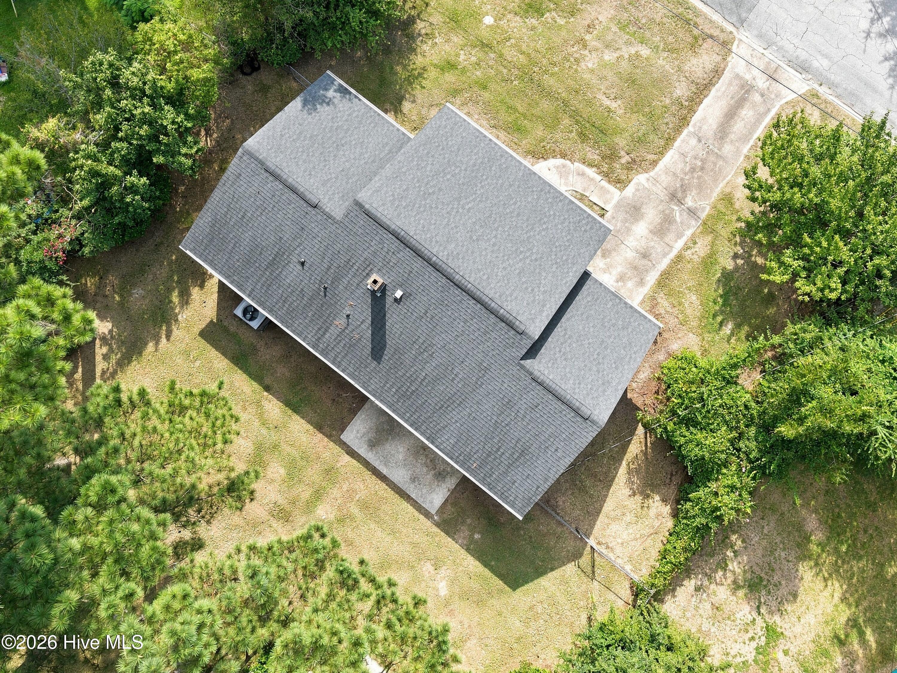 203 Long Acres Drive Property Photo 17