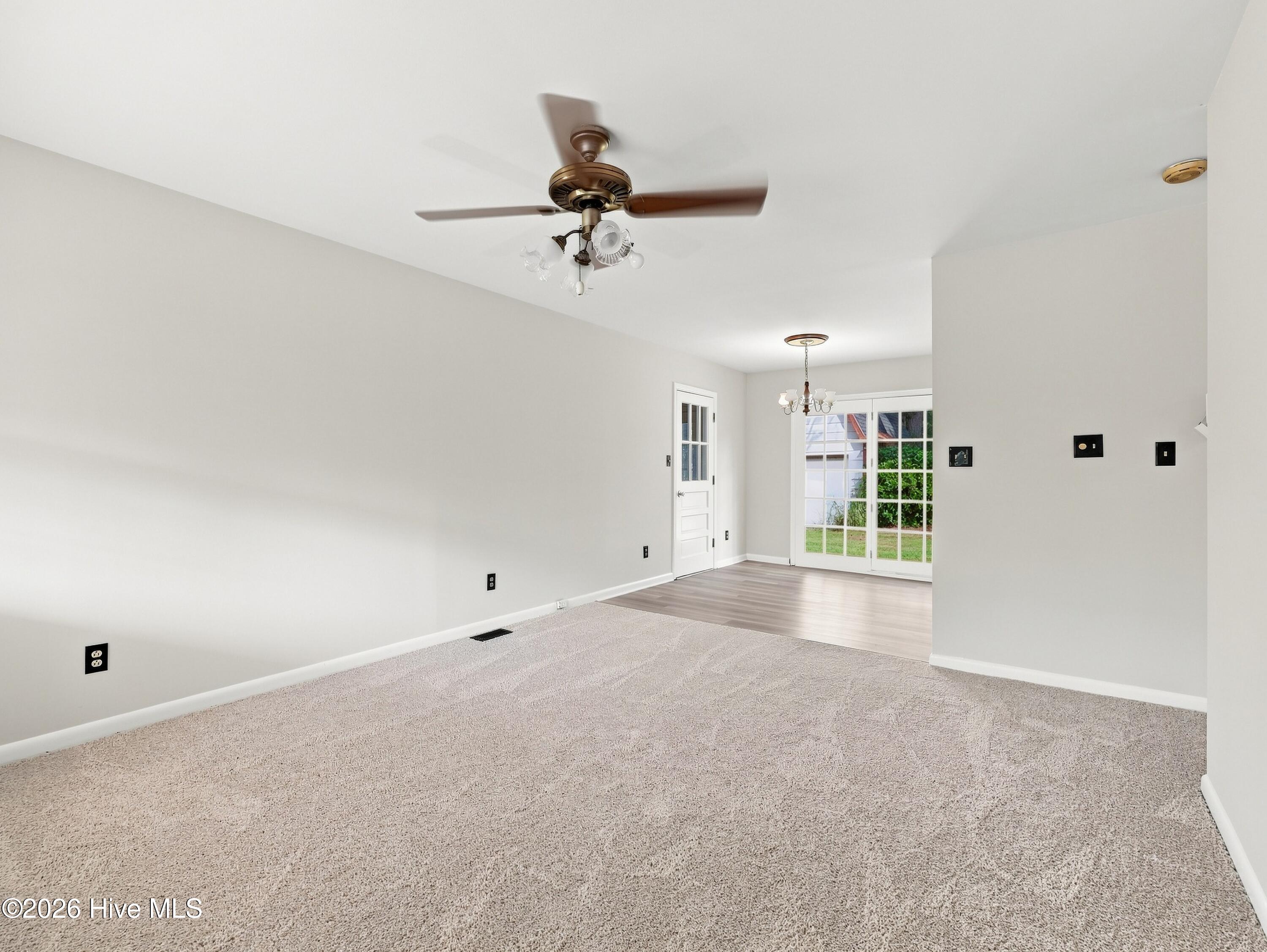 203 Long Acres Drive Property Photo 23