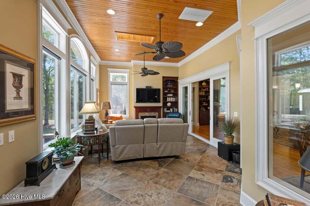 3786 Ridge Crest Drive Property Photo 13