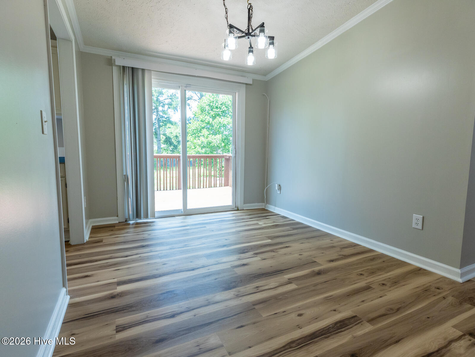 299 Riggs Road Property Photo 9