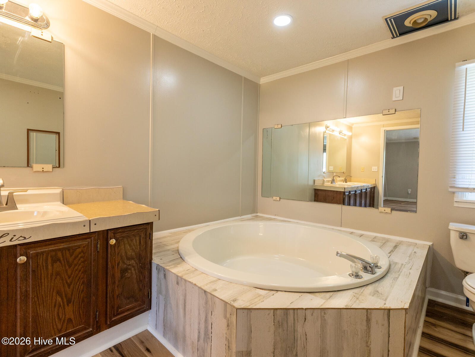 299 Riggs Road Property Photo 25