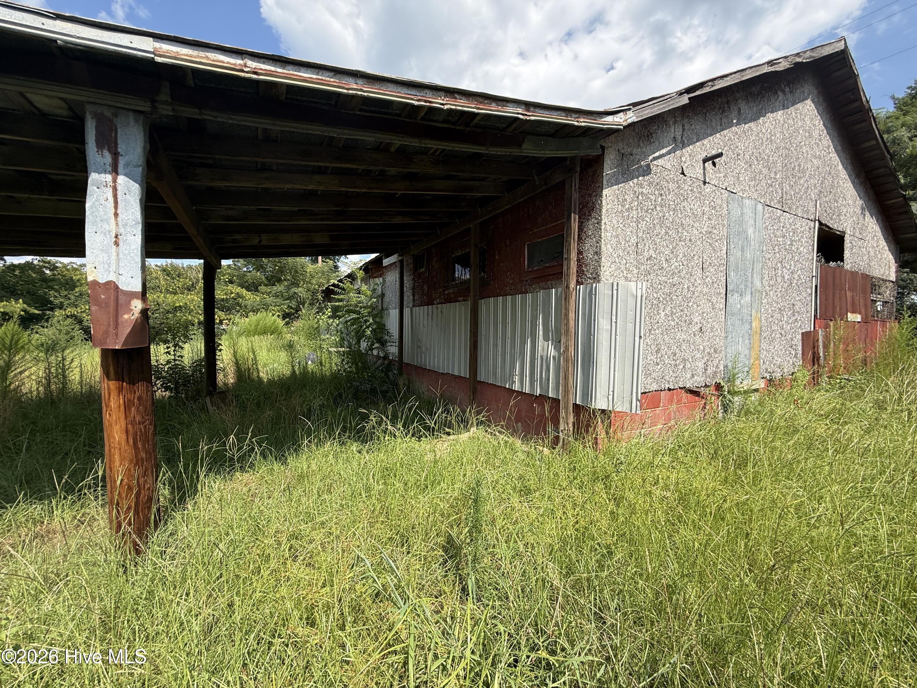 2740 Nc 71 Highway Property Photo 18