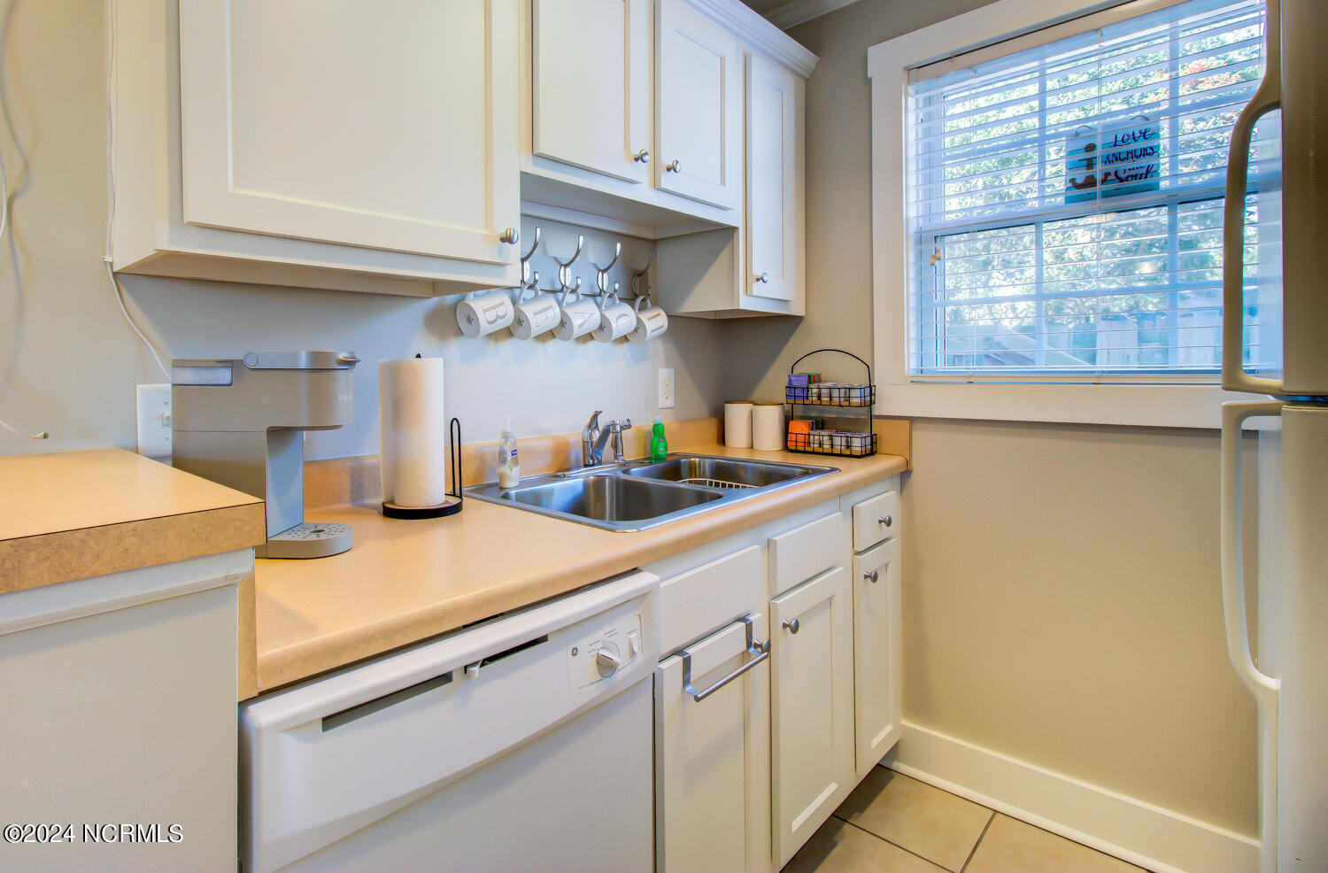 205 Florence Avenue Apt 4 Property Photo 15