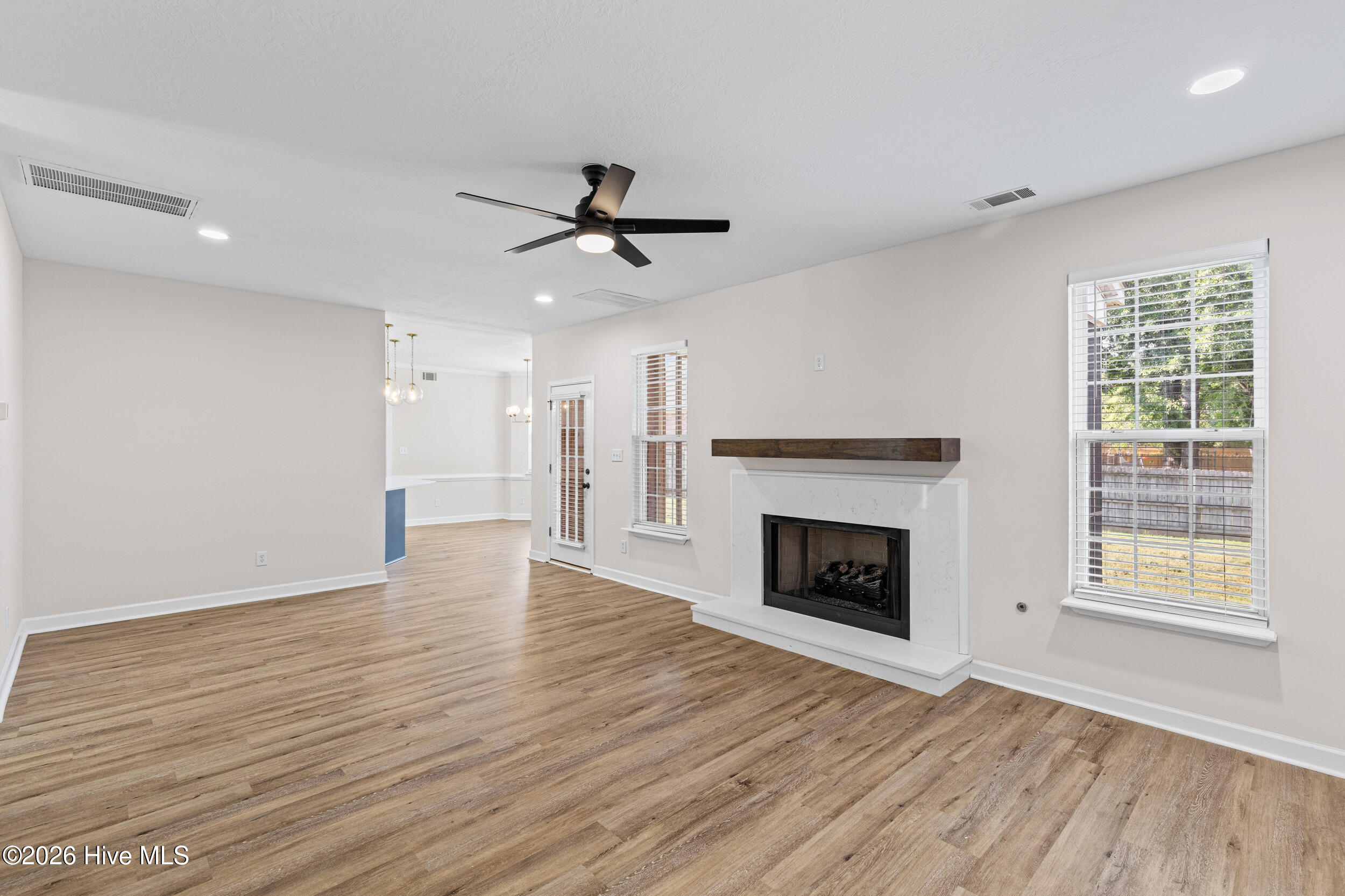 201 Bainbridge Drive Property Photo 11