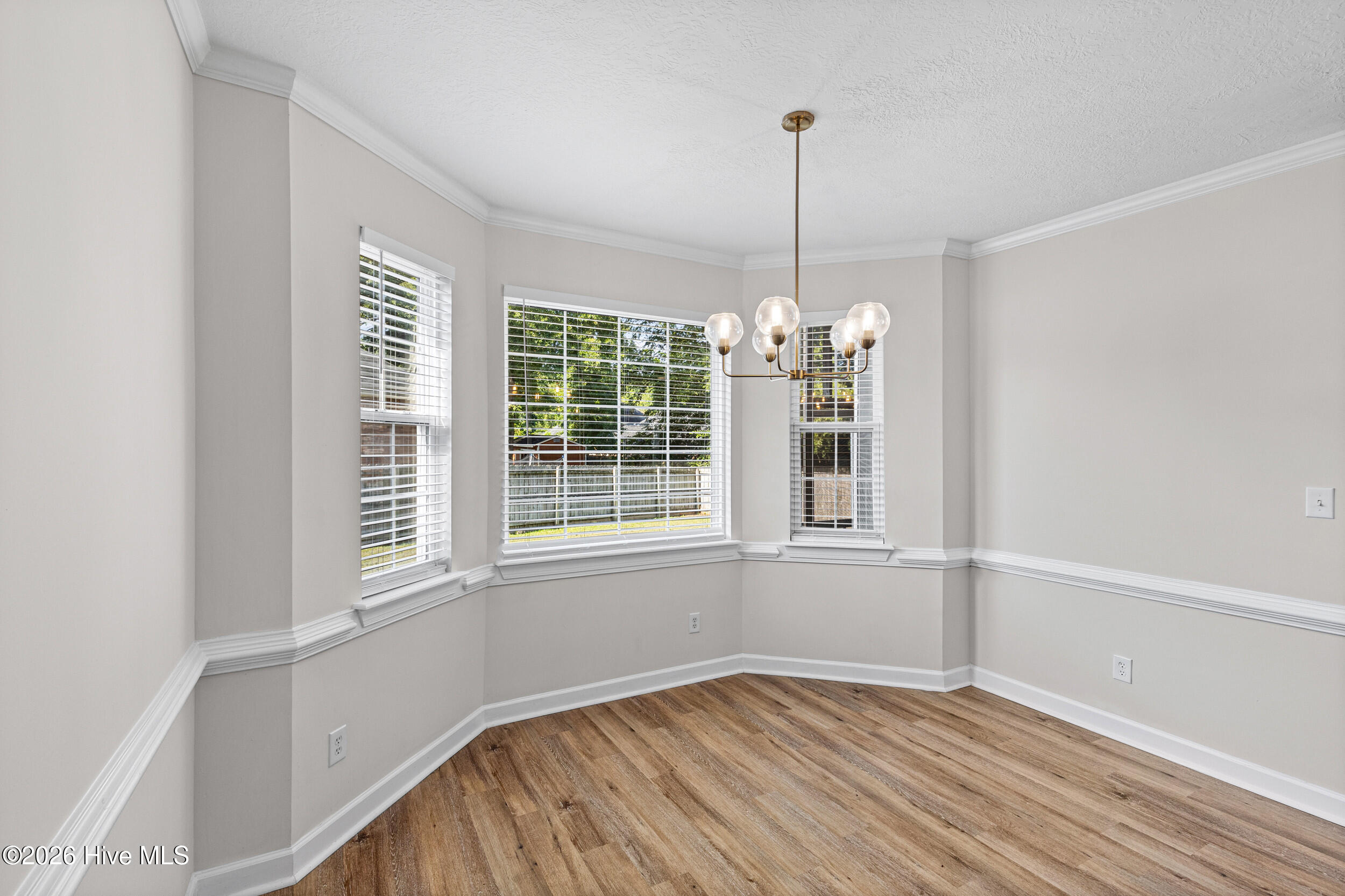 201 Bainbridge Drive Property Photo 12