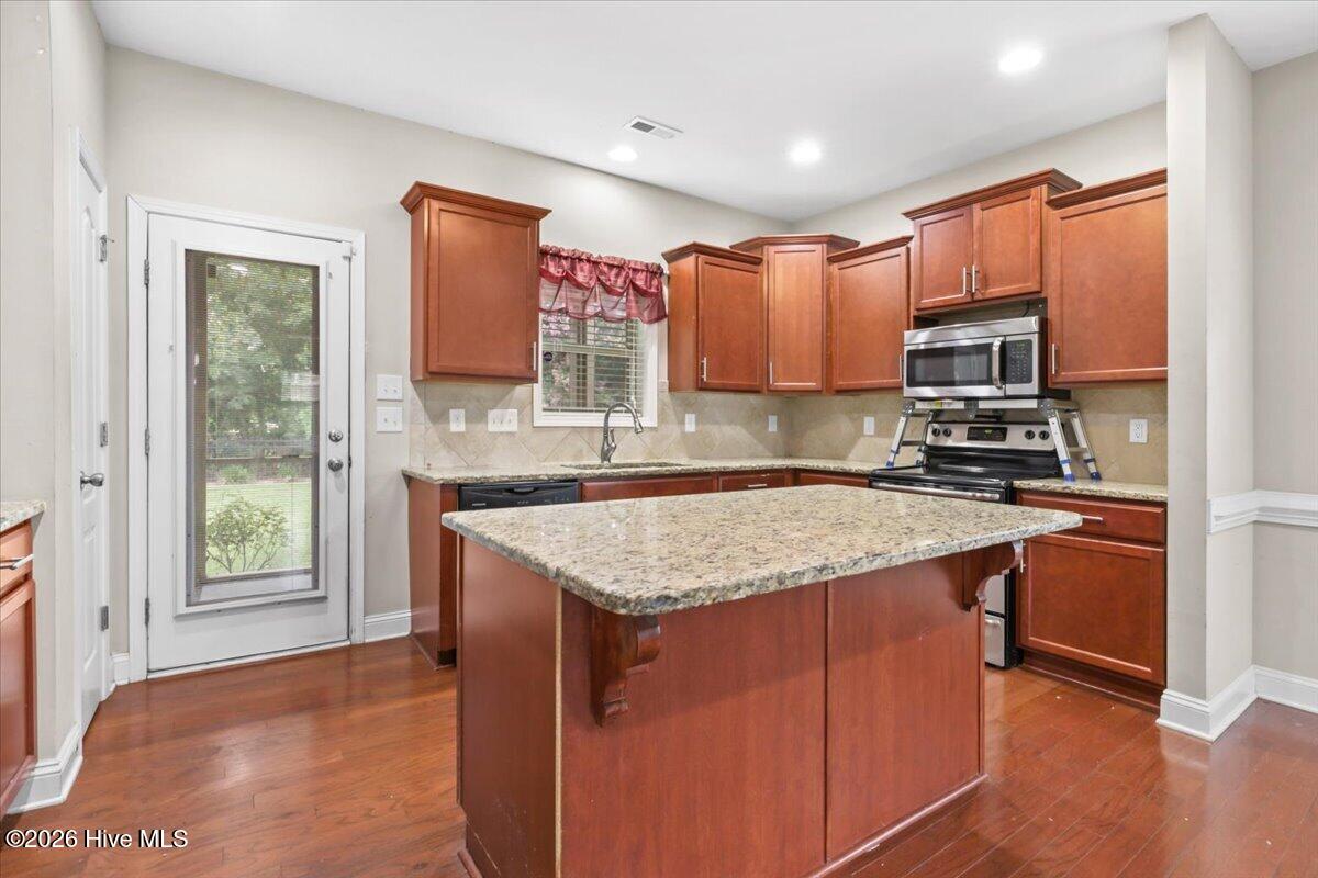 107 Somervale Lane Property Photo 7