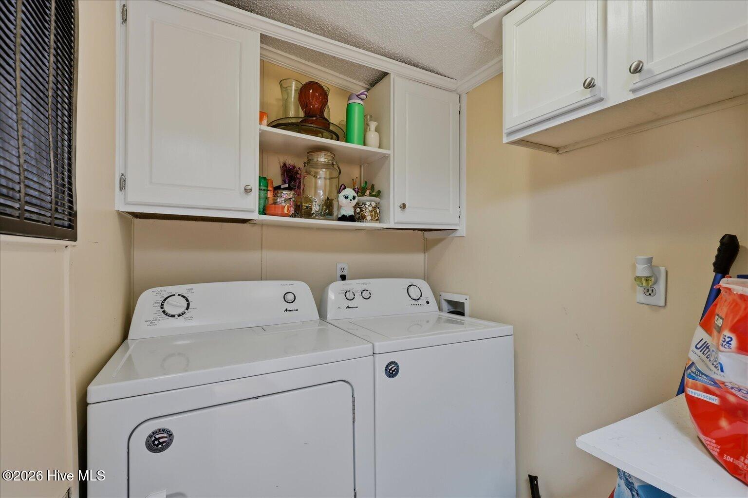 8716 Old Forest Drive Ne Property Photo 10