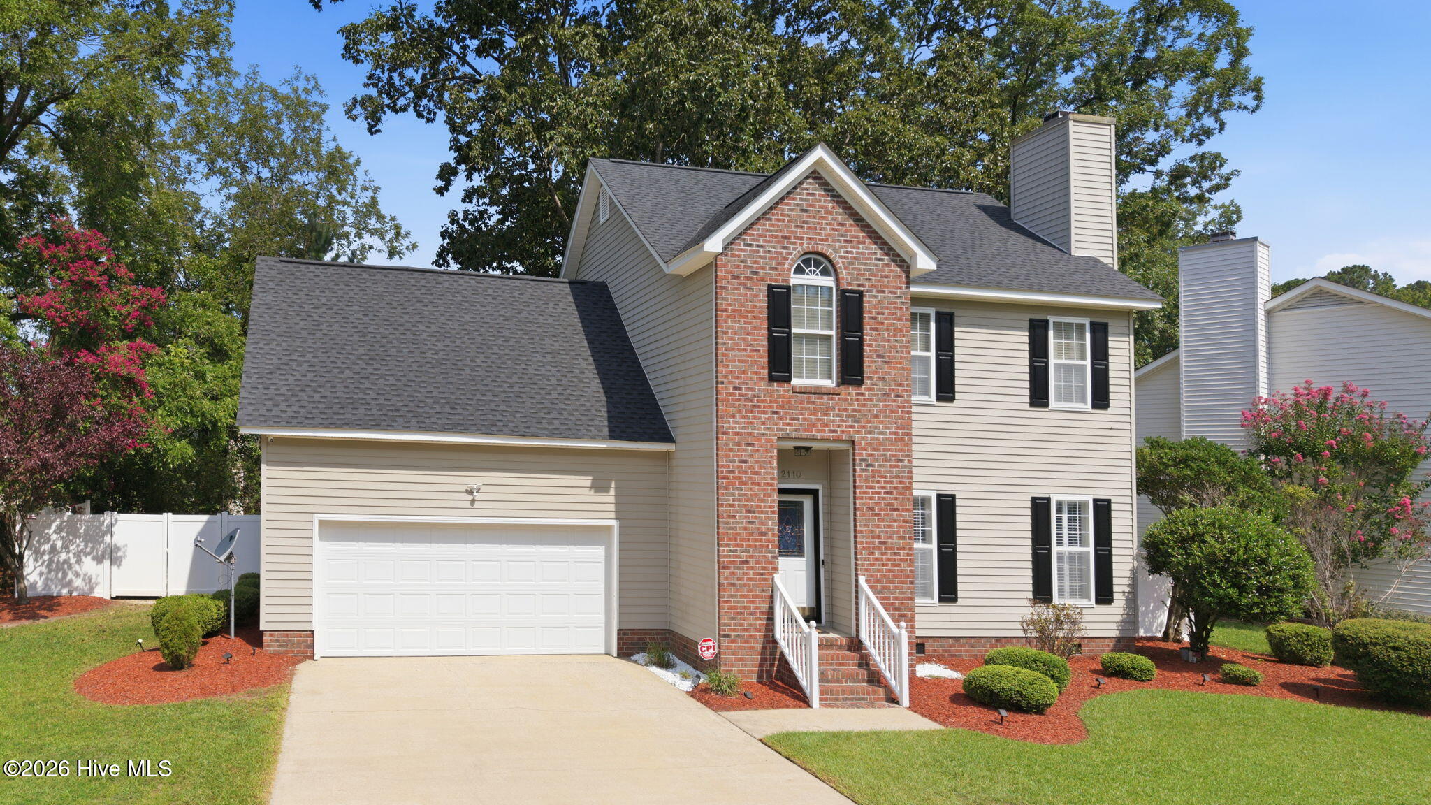 2110 Sir Raleigh Court Property Photo 2