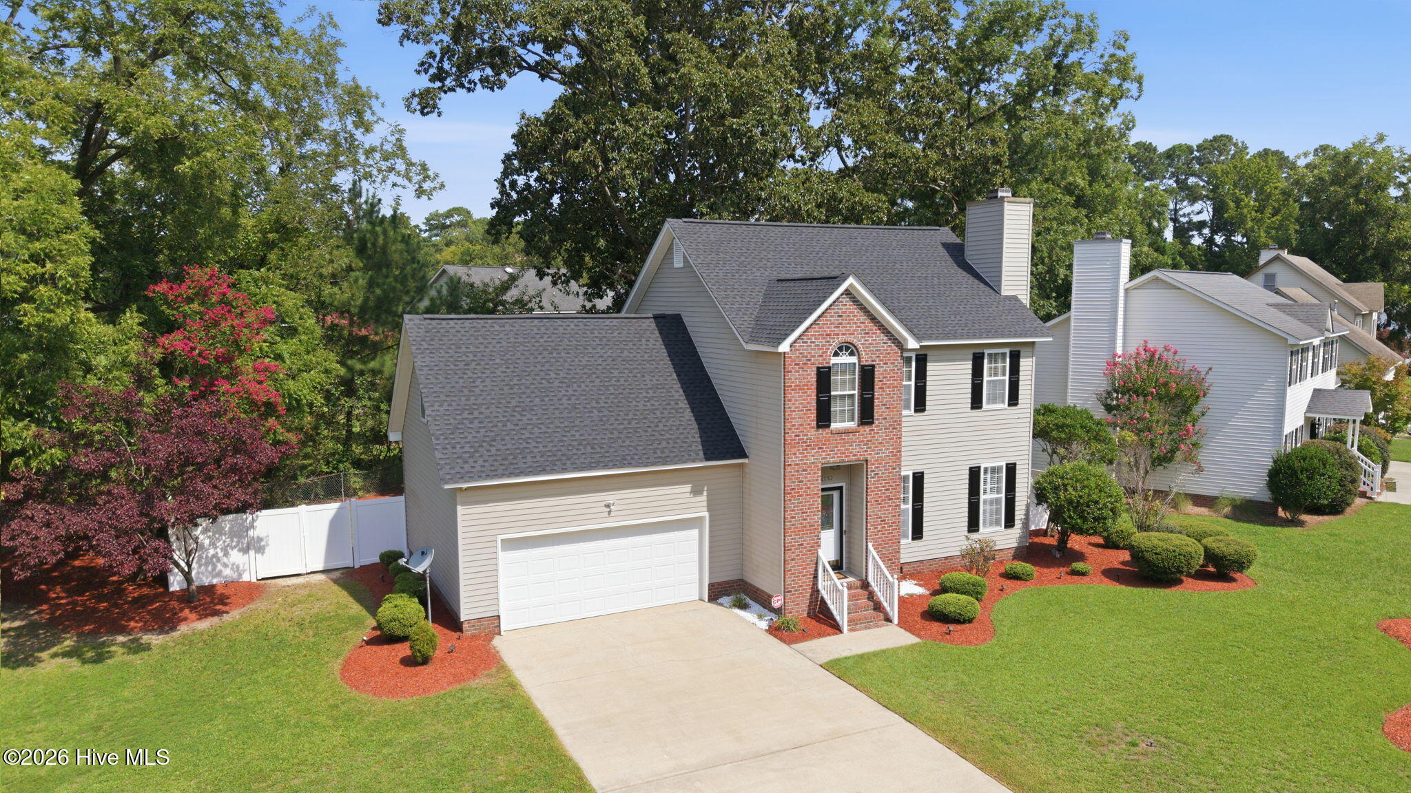 2110 Sir Raleigh Court Property Photo 4
