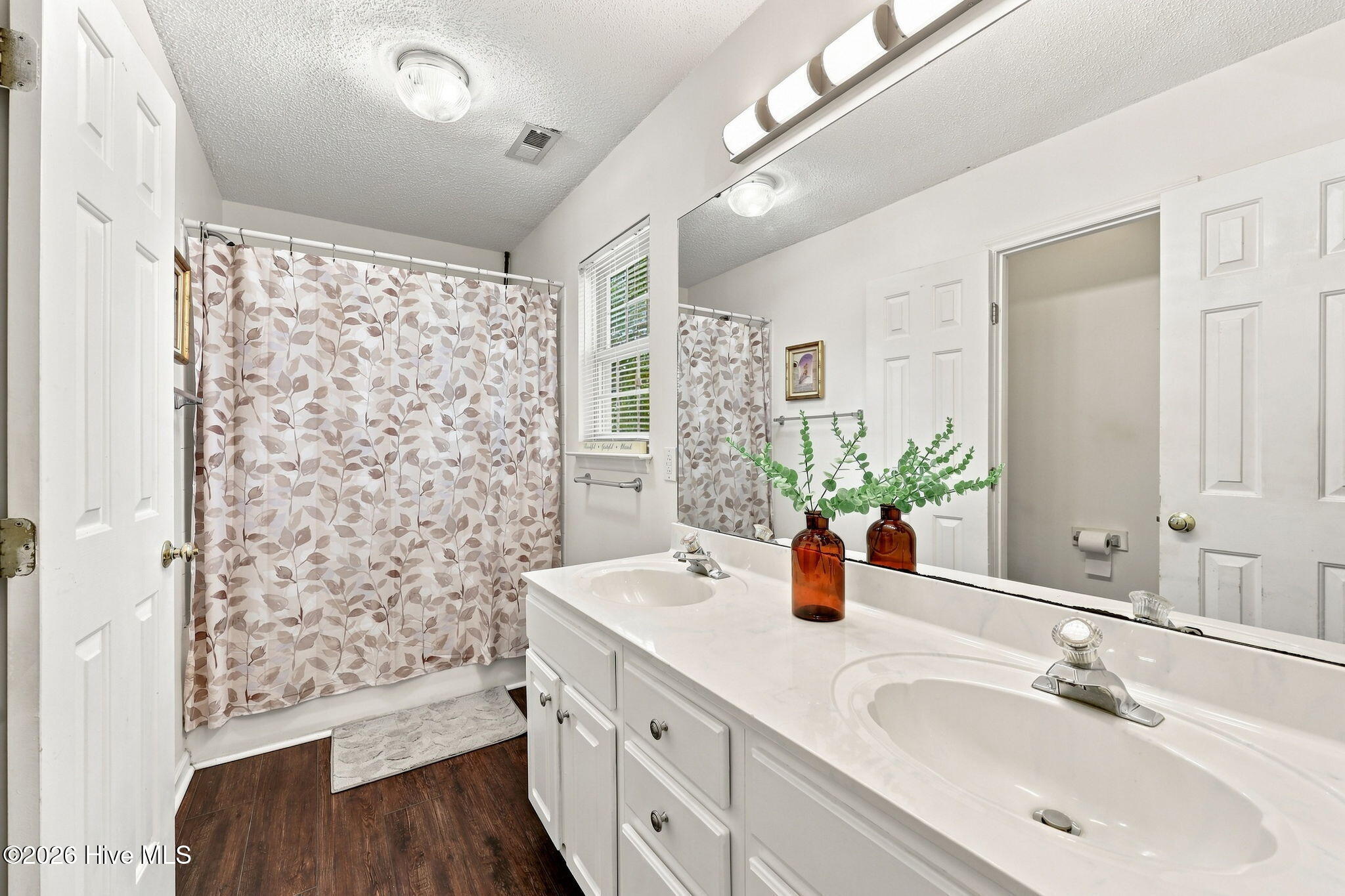 2110 Sir Raleigh Court Property Photo 32