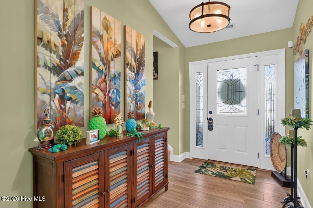 104 Bermuda View Property Photo 3