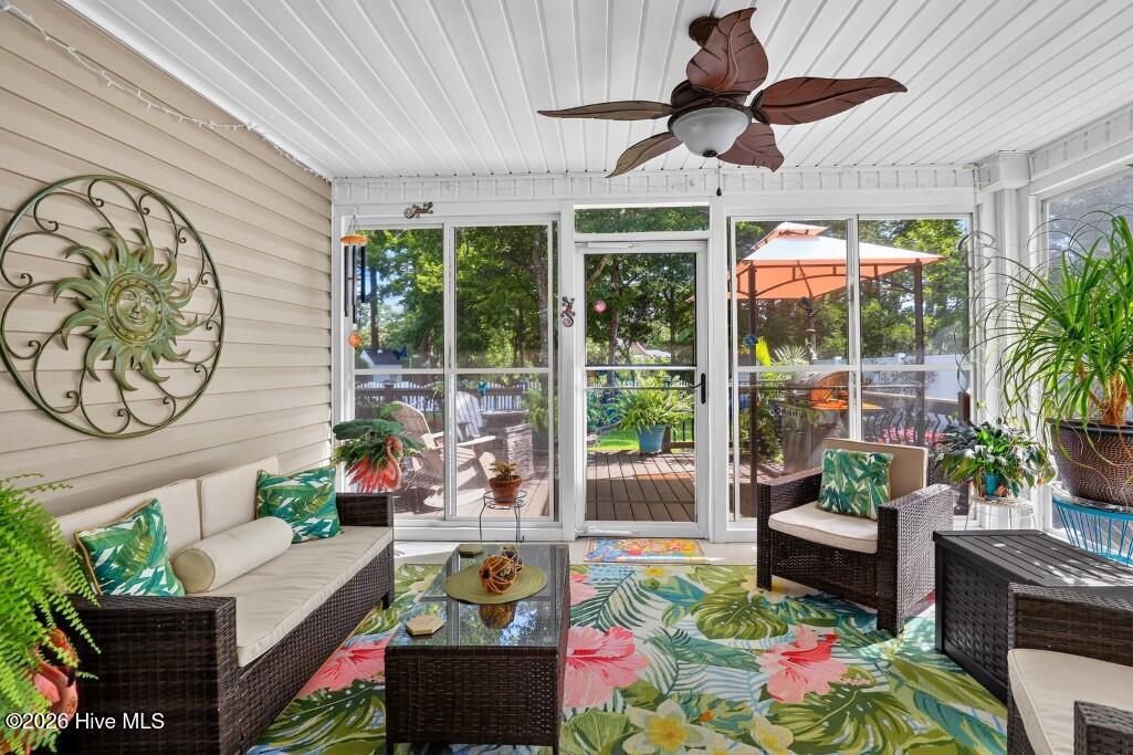 104 Bermuda View Property Photo 27