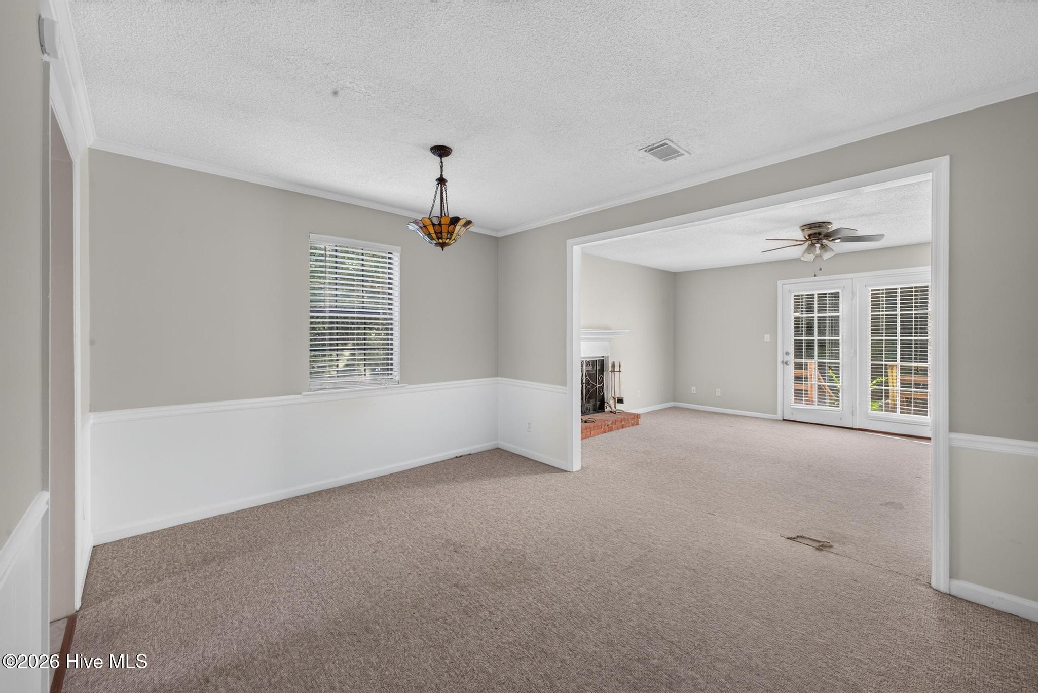 2448 Riverlook Drive Property Photo 3