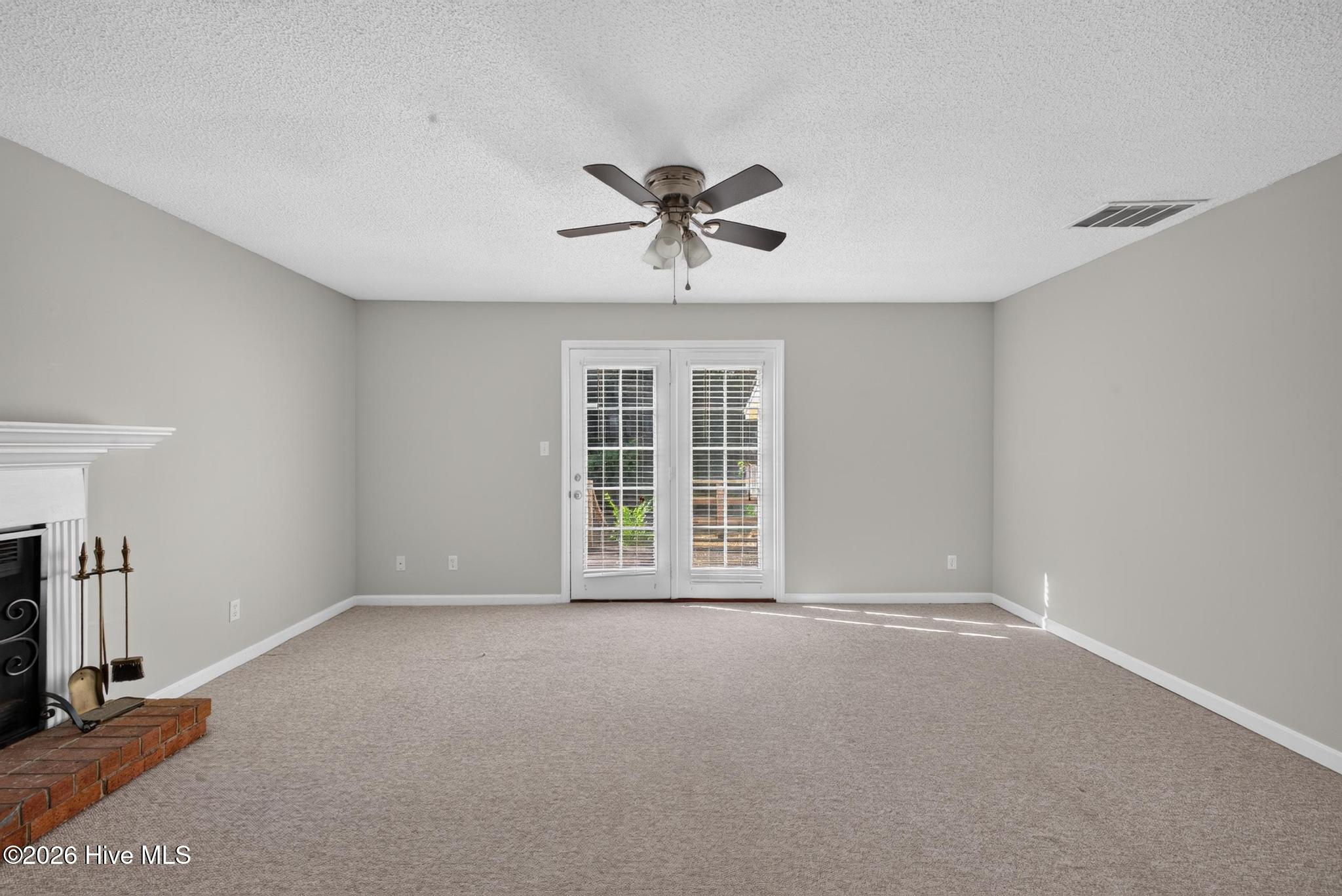 2448 Riverlook Drive Property Photo 5