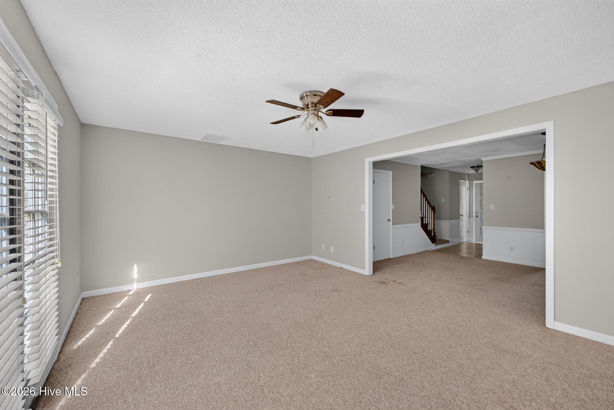 2448 Riverlook Drive Property Photo 7