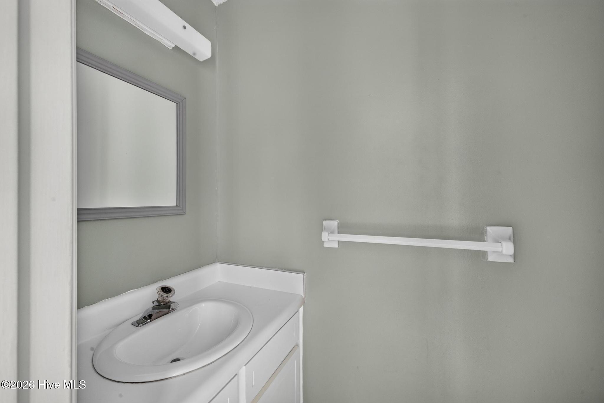 2448 Riverlook Drive Property Photo 8
